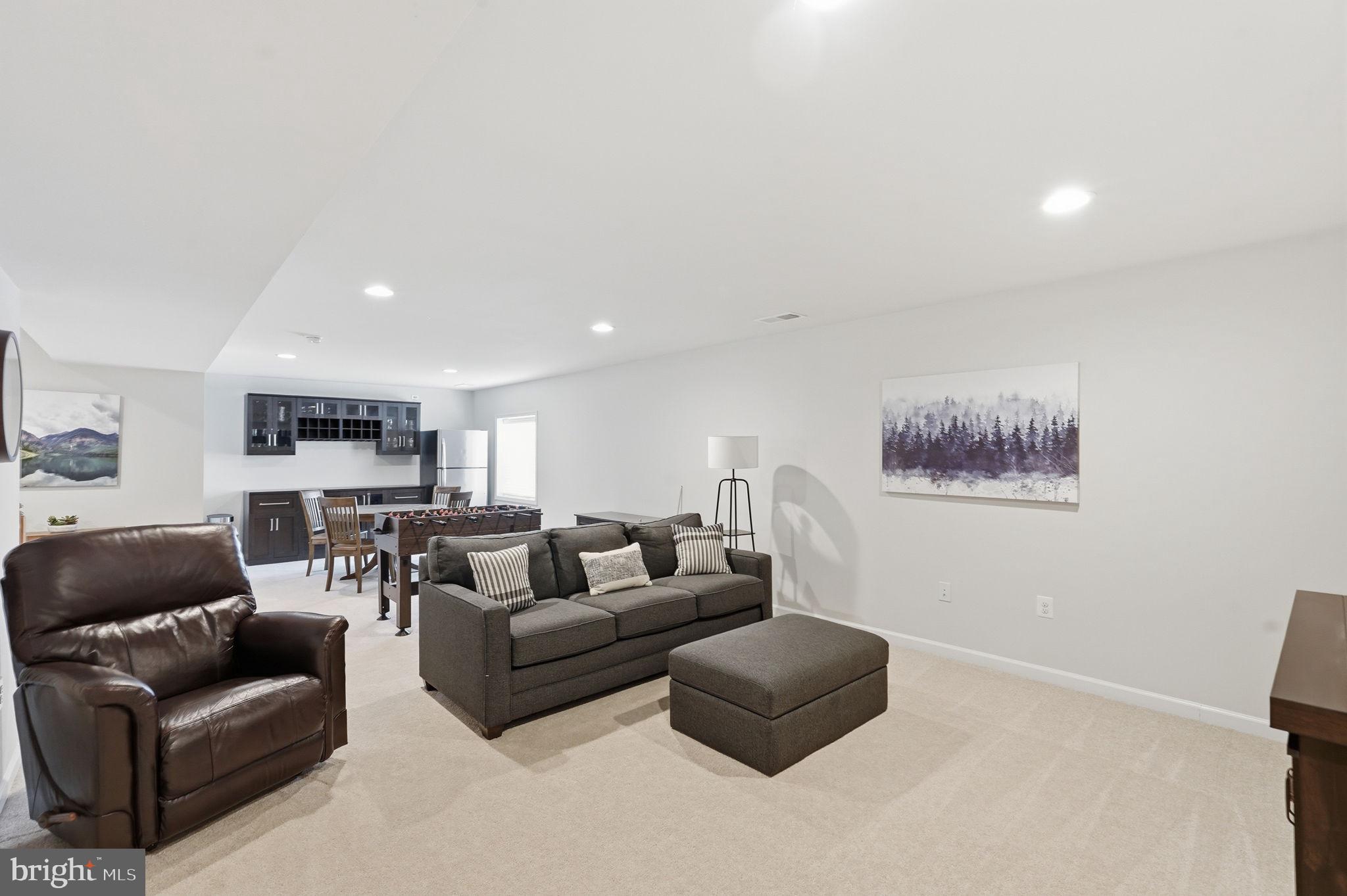 LIBERTY KNOLLS - Residential