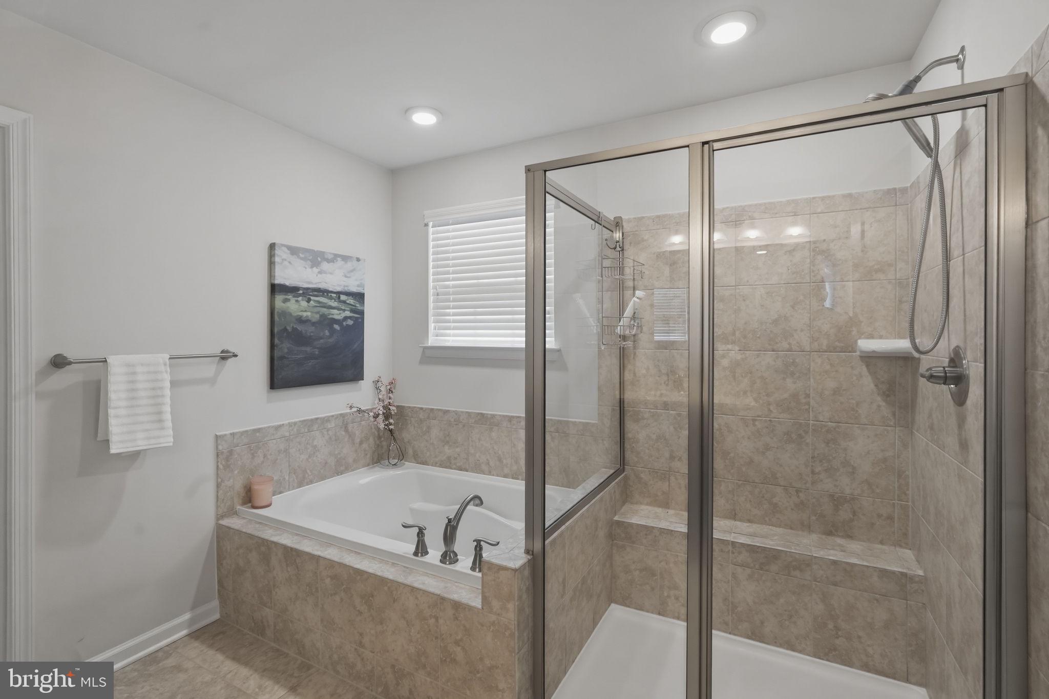 LIBERTY KNOLLS - Residential