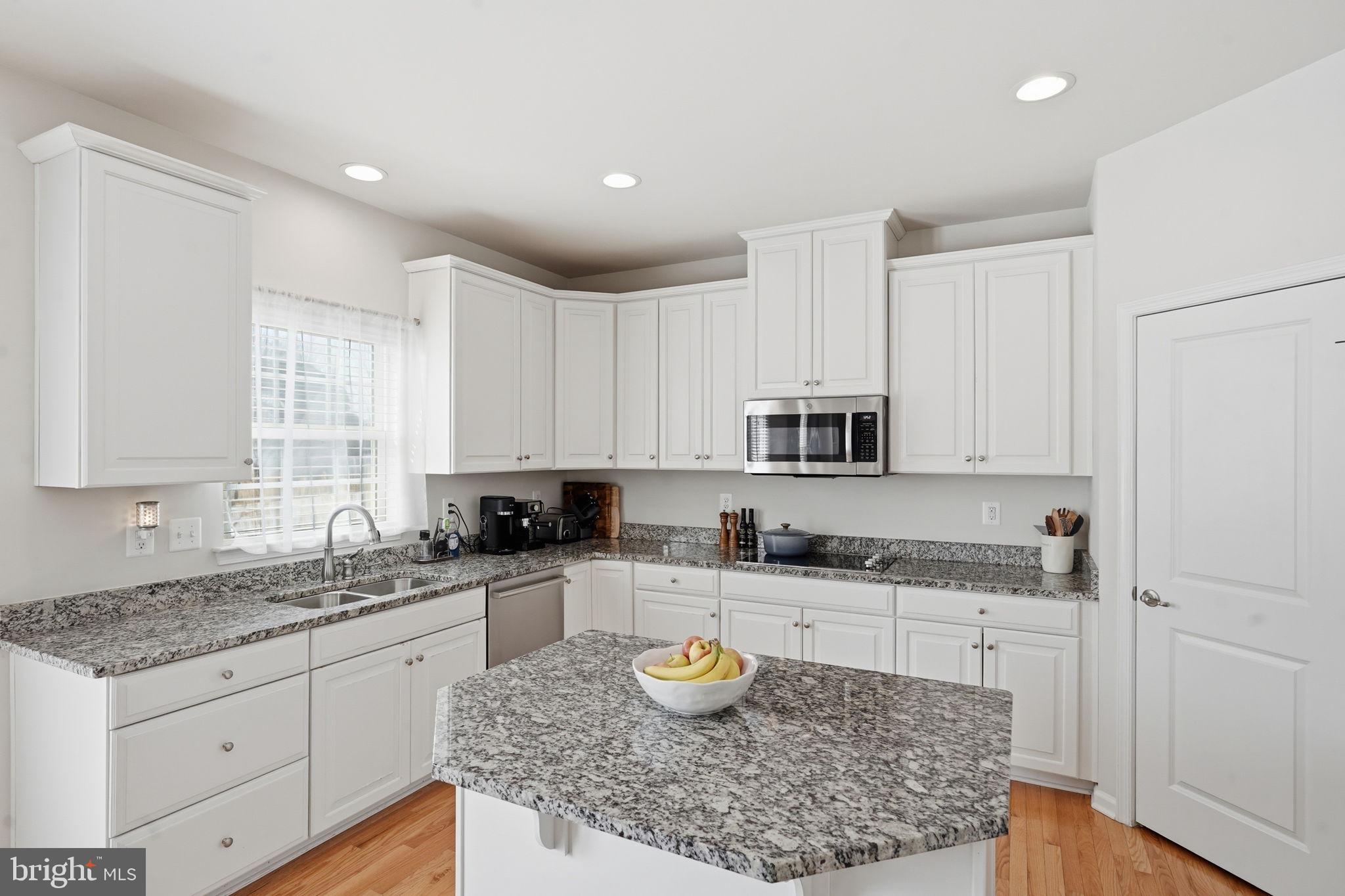 LIBERTY KNOLLS - Residential