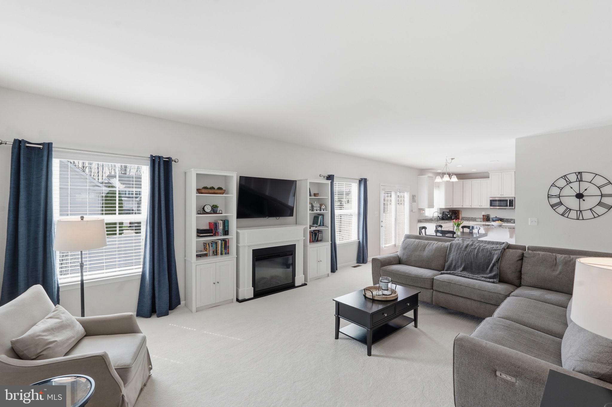 LIBERTY KNOLLS - Residential