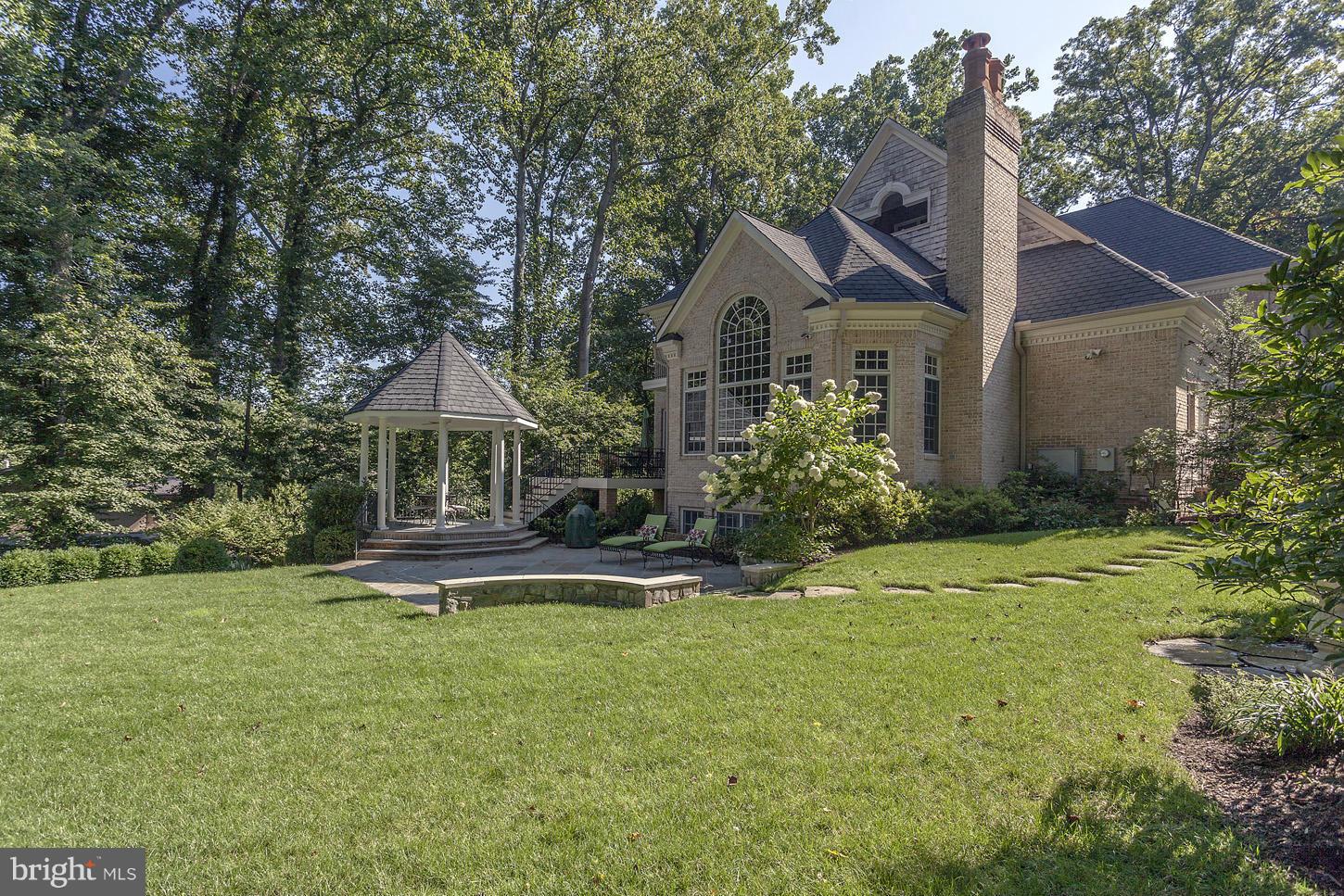 LANGLEY FOREST - Residential