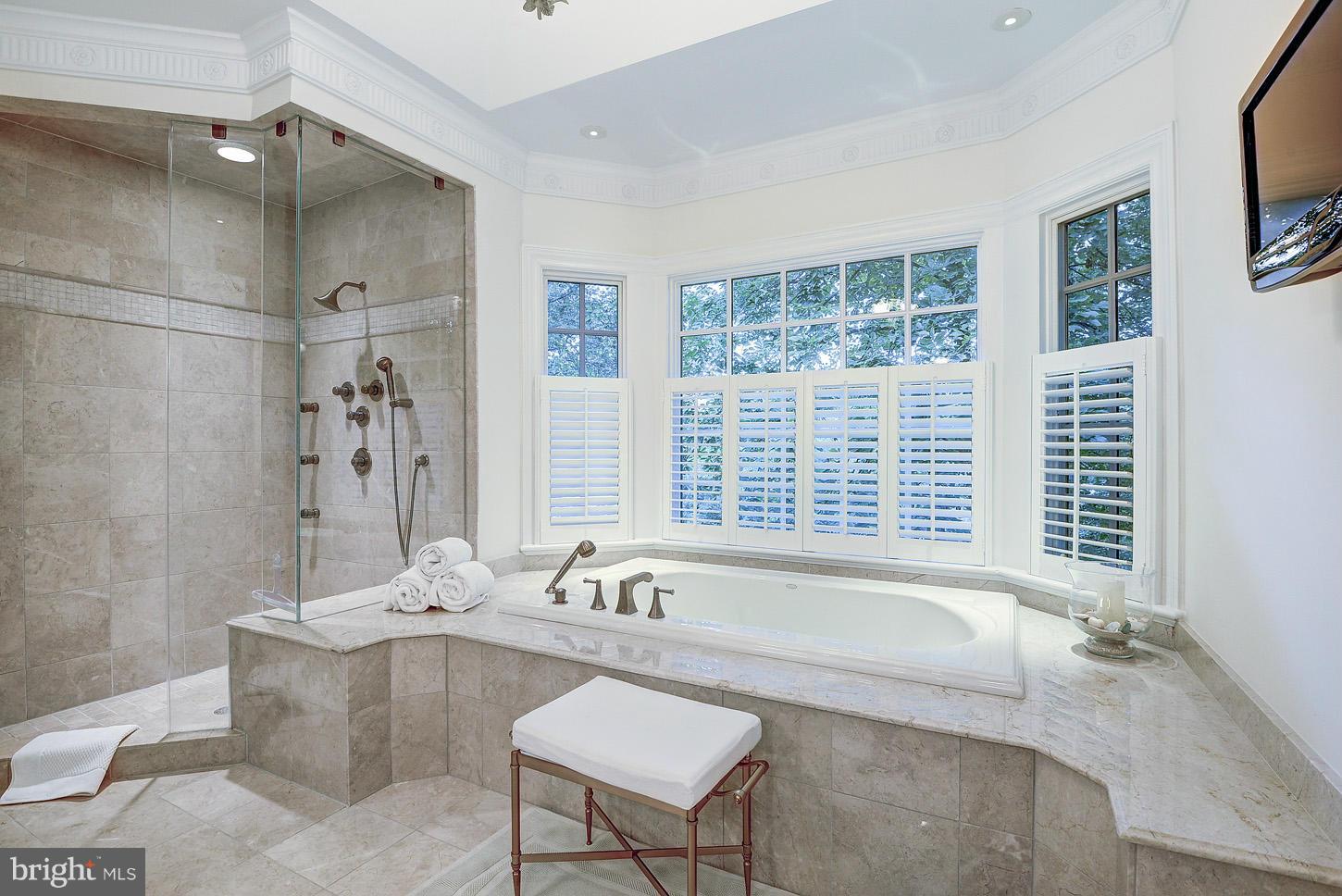 LANGLEY FOREST - Residential