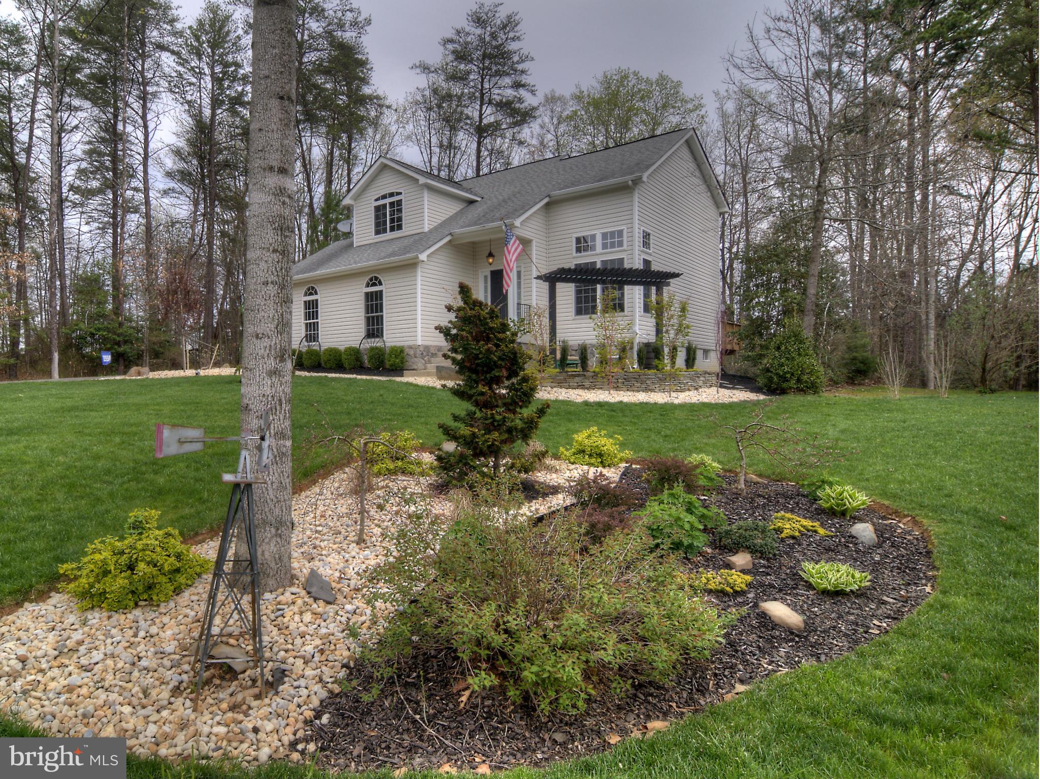 LAKE LAND - Residential