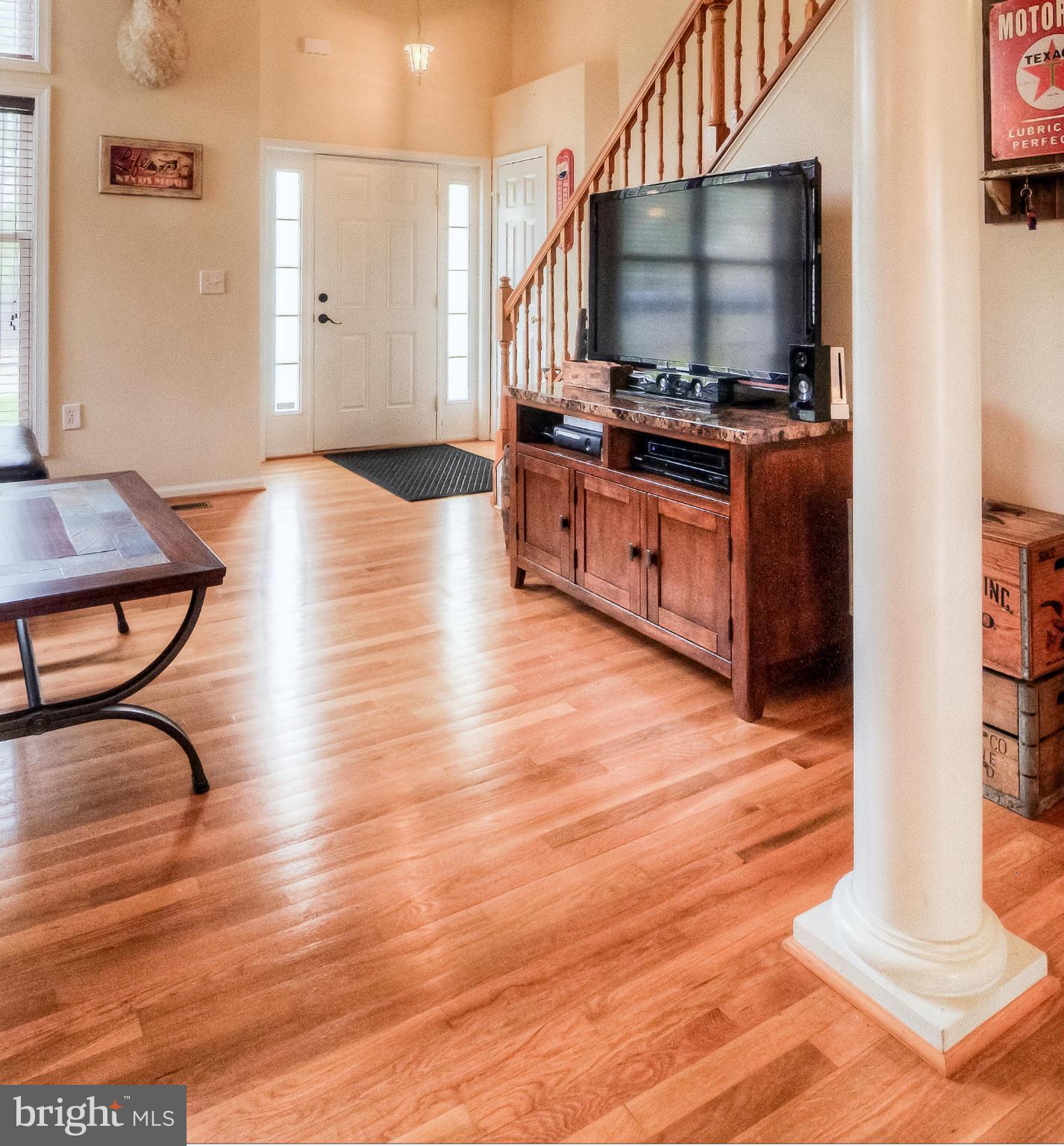 LAKE LAND - Residential