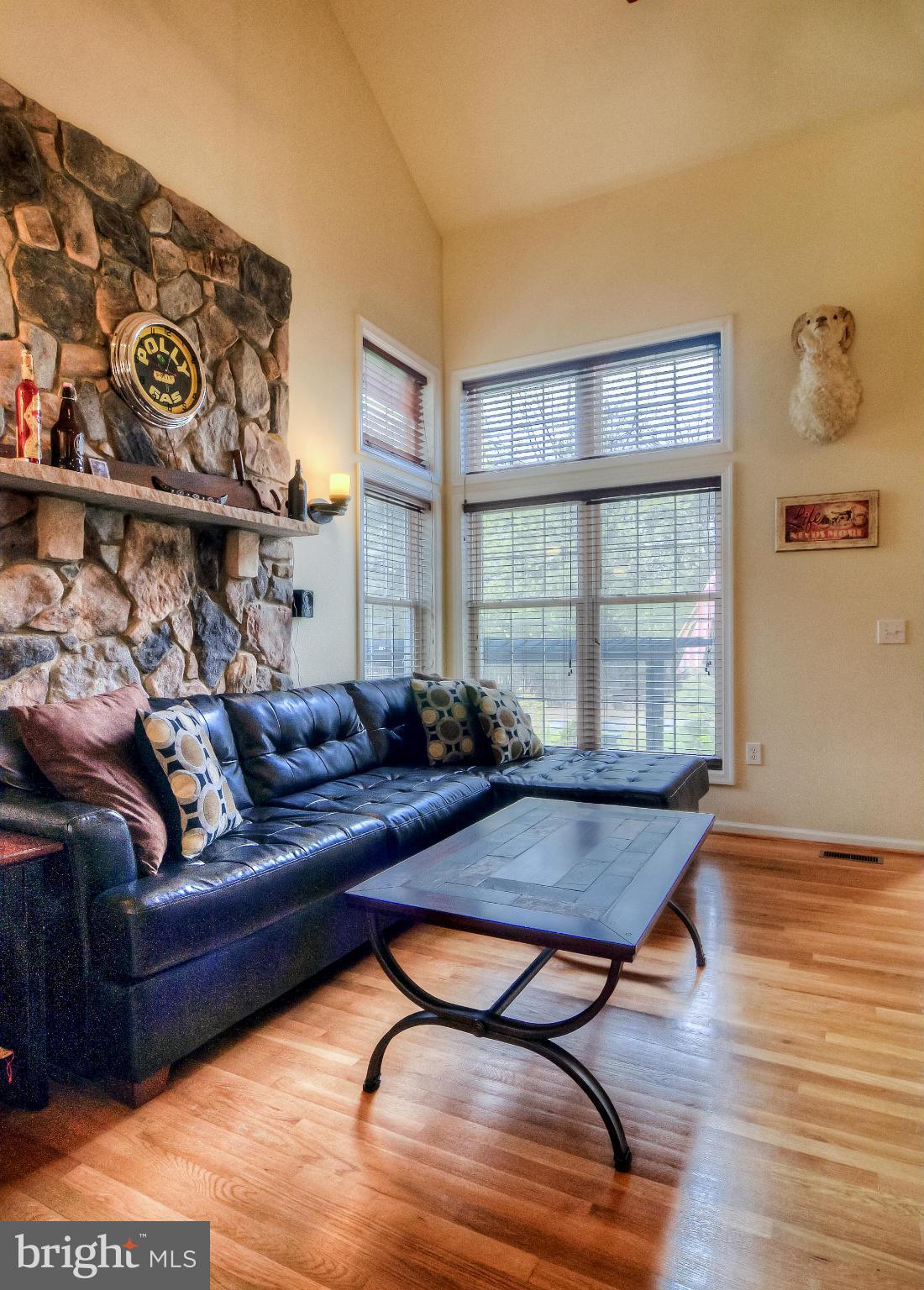 LAKE LAND - Residential