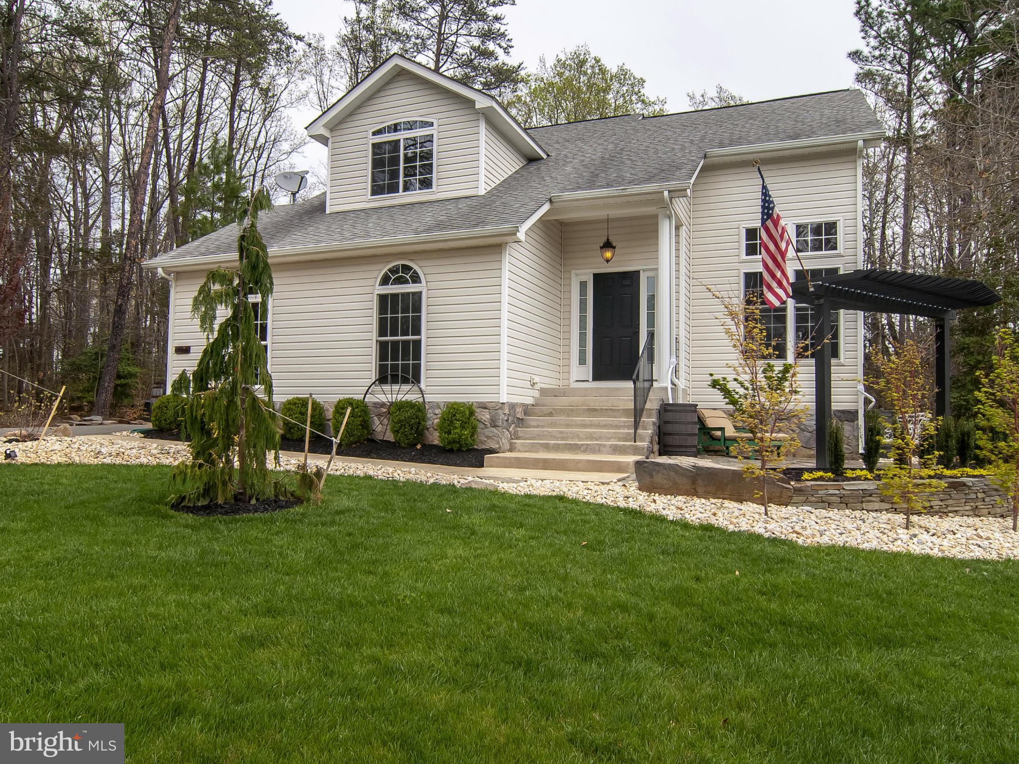 LAKE LAND - Residential