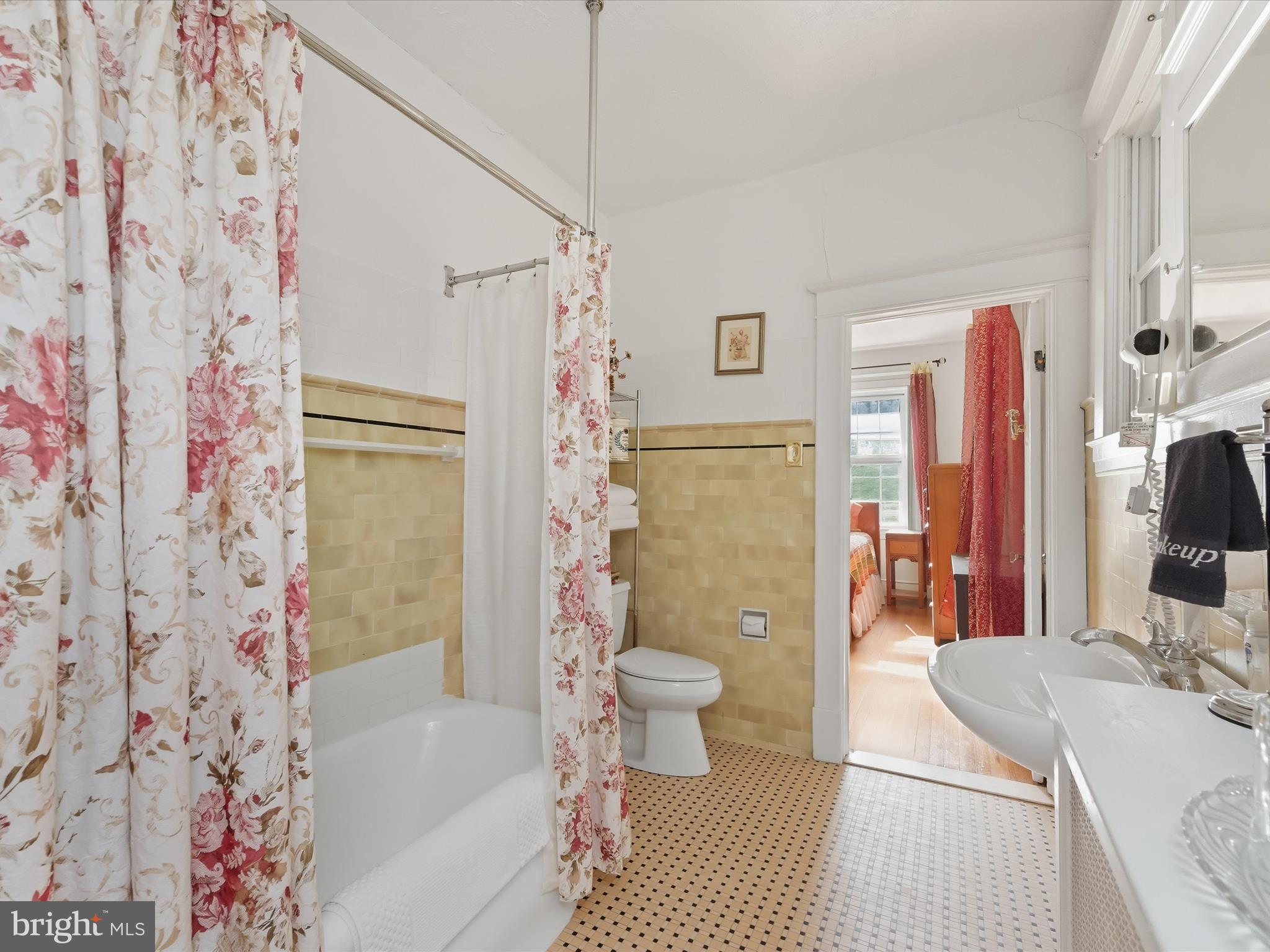 OVERBROOK - Residential