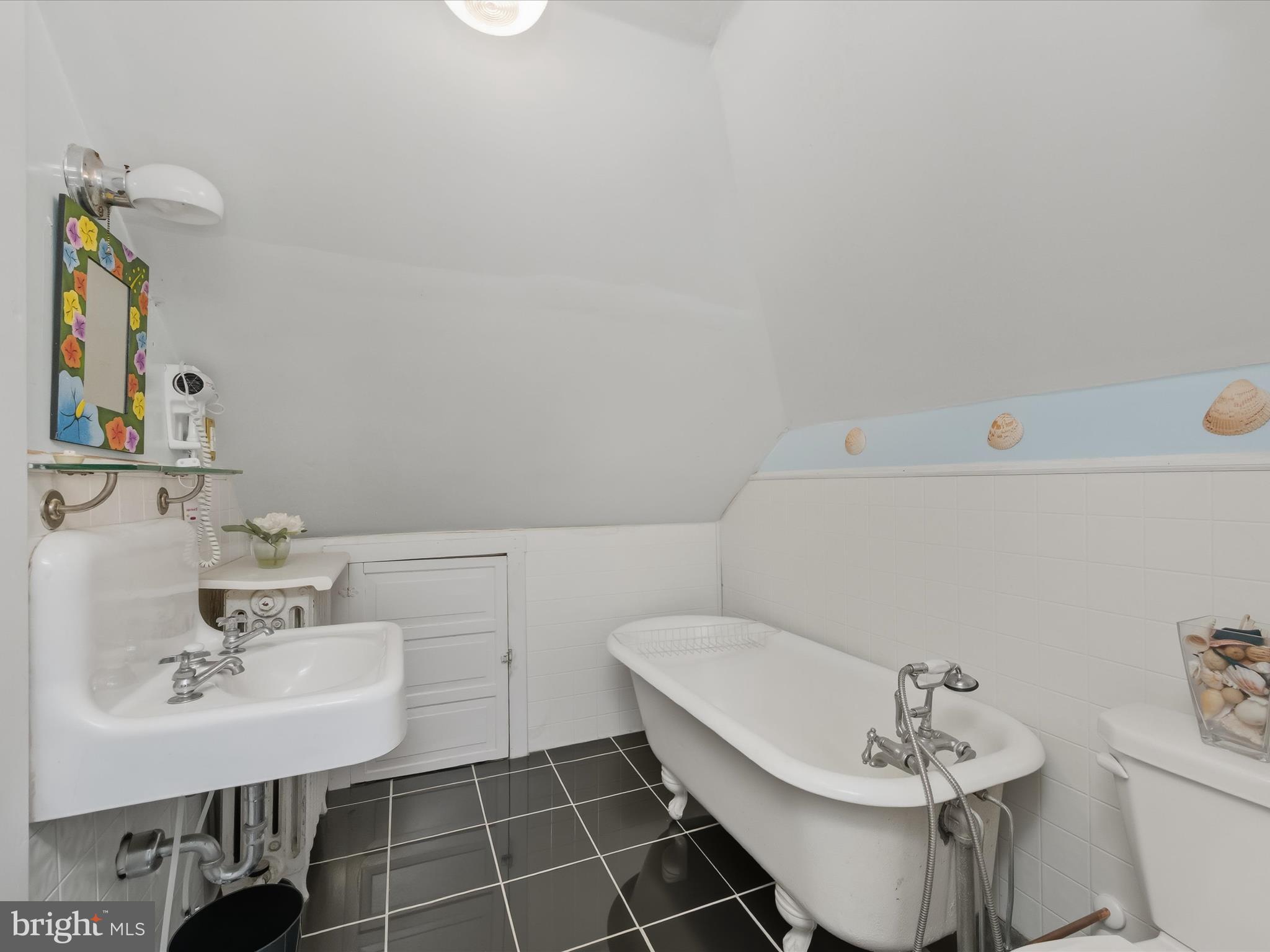 OVERBROOK - Residential