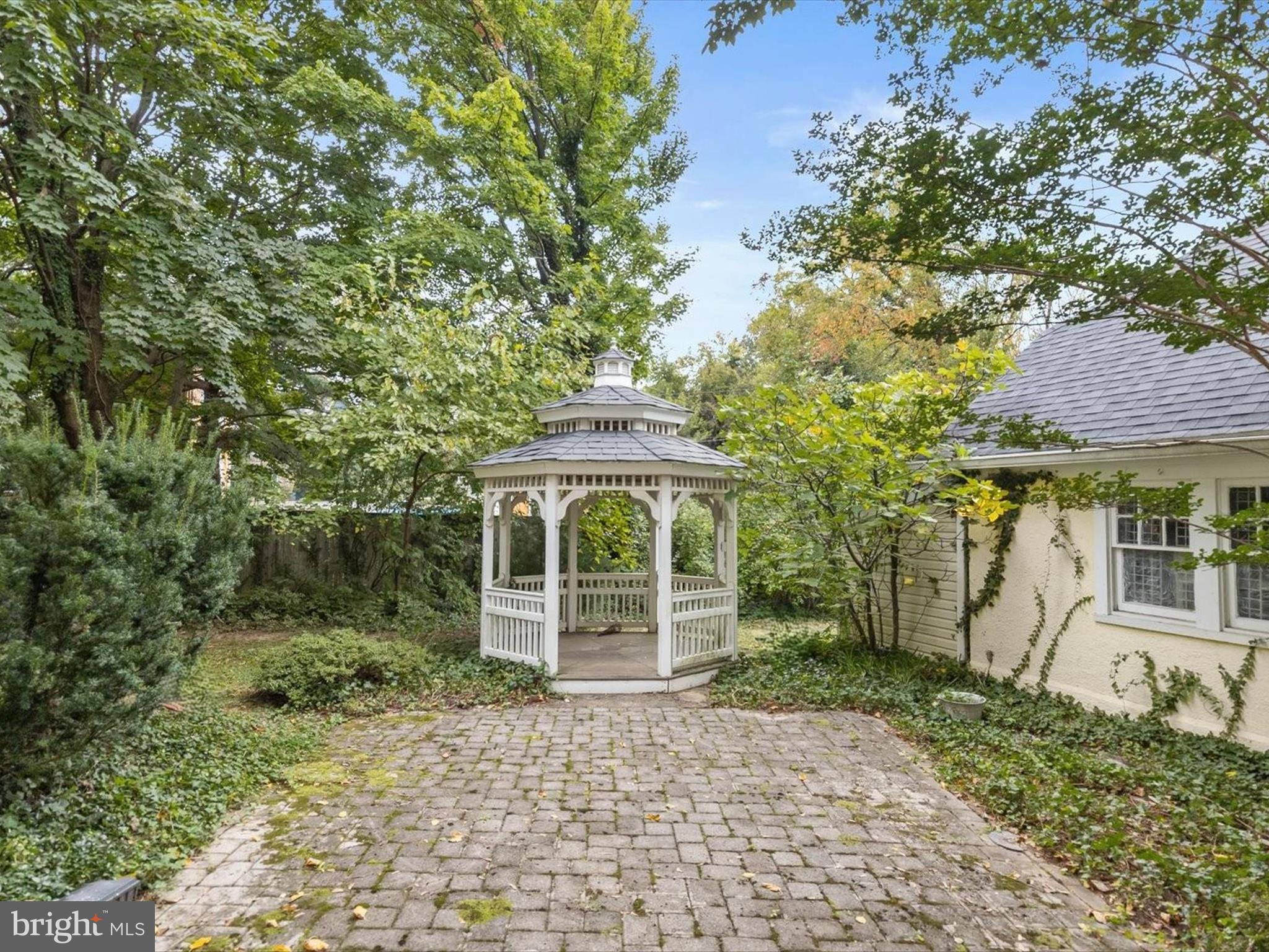 OVERBROOK - Residential