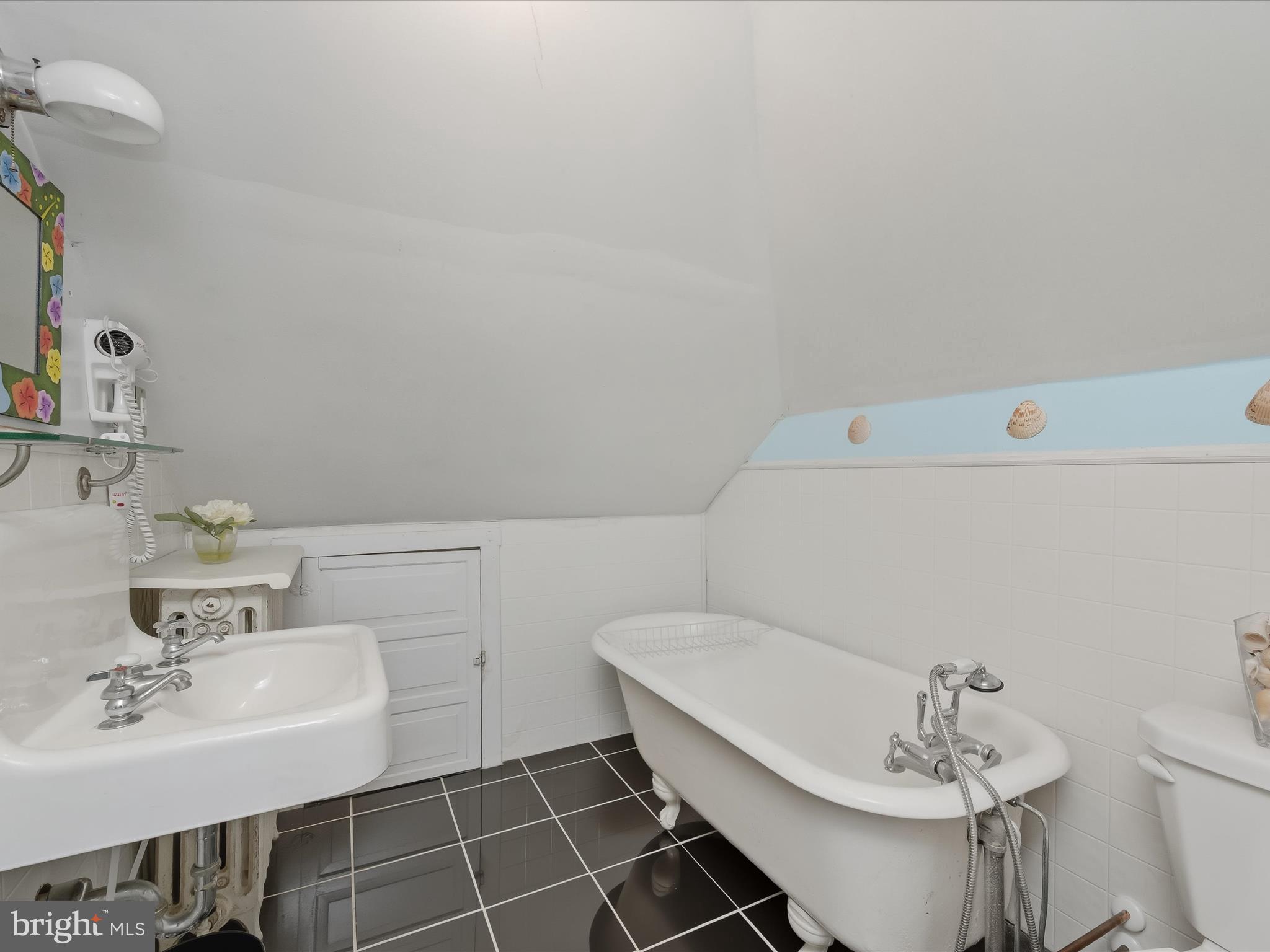 OVERBROOK - Residential