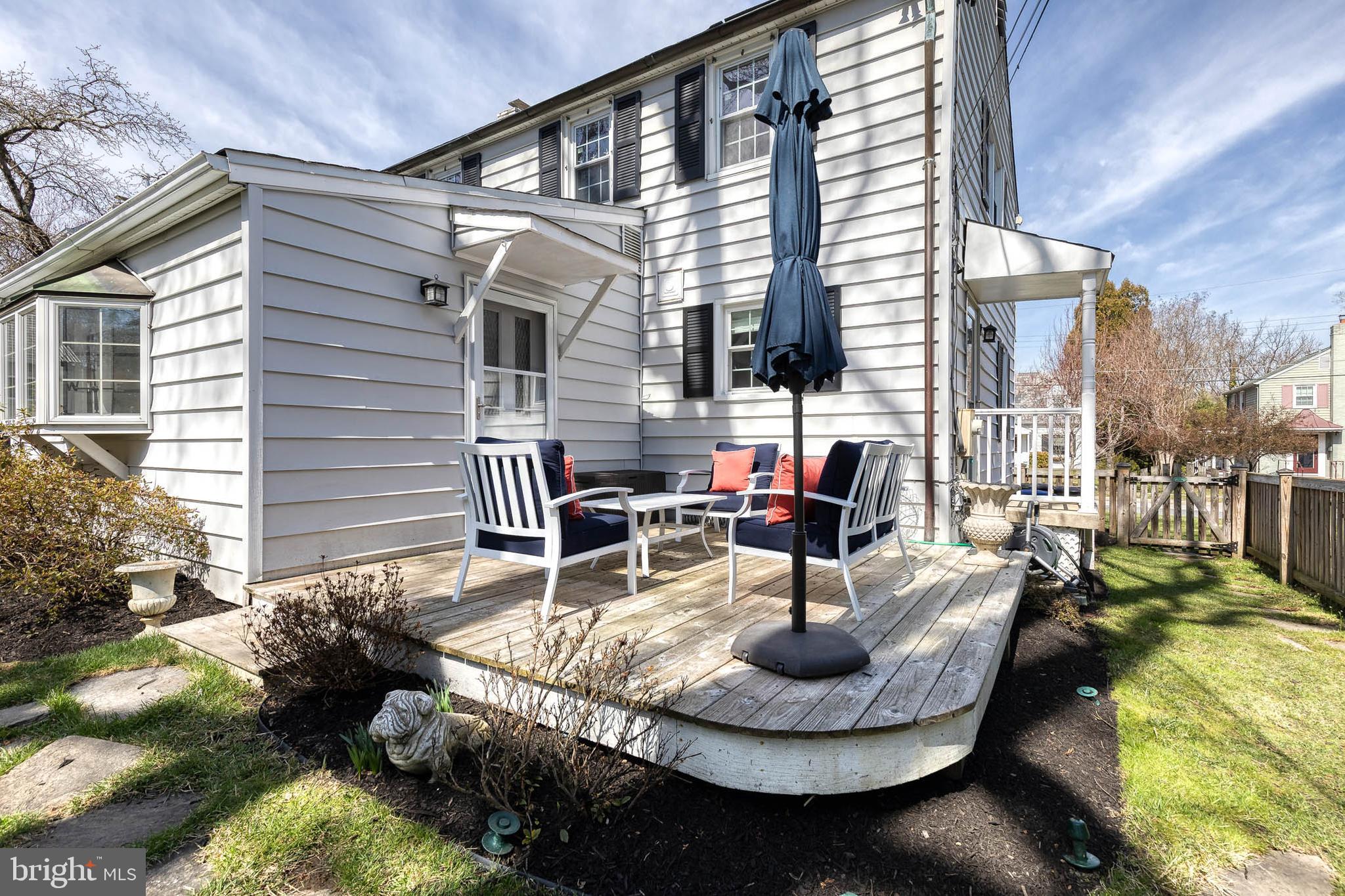 LAKE FALLS - Residential