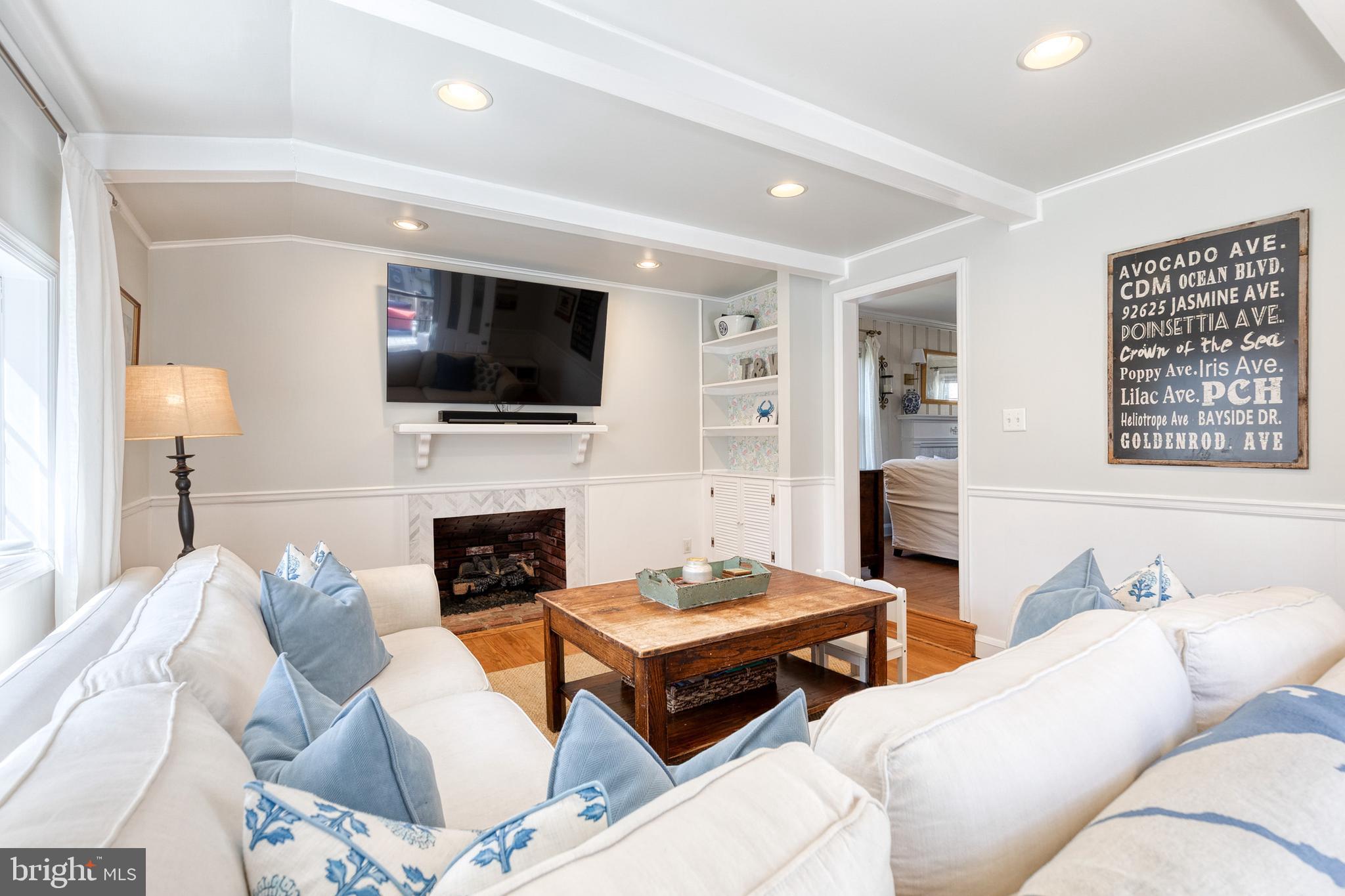 LAKE FALLS - Residential