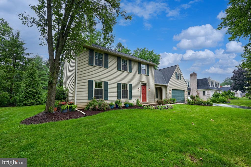 Photo of 429 Wetherburn Drive, LANCASTER, PA 17601 (MLS # PALA2072274)
