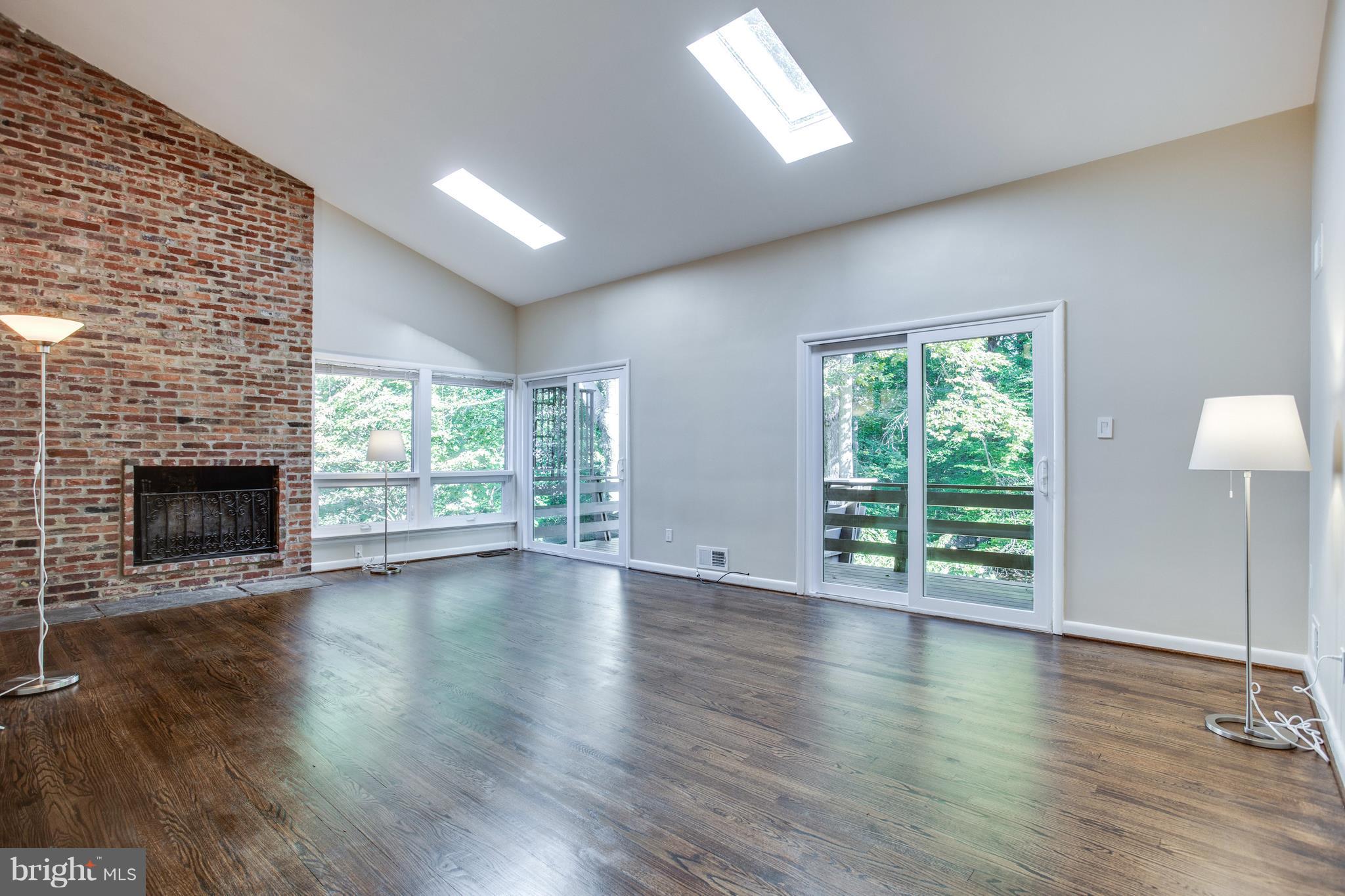 BRADLEY PARK - Residential