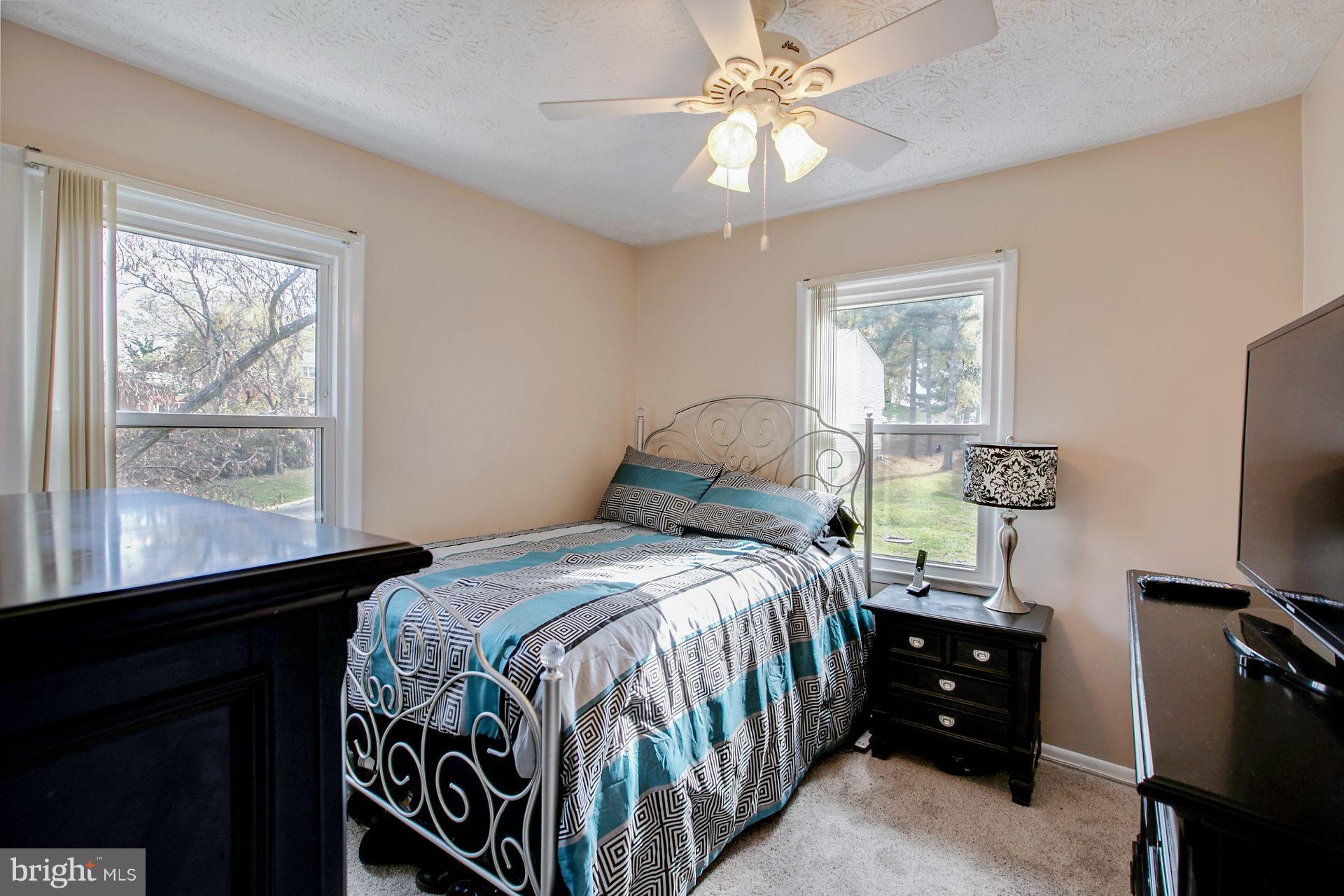 HILLCREST TOWNE - Residential