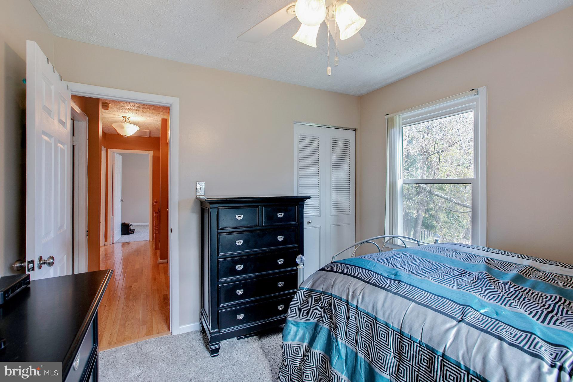 HILLCREST TOWNE - Residential