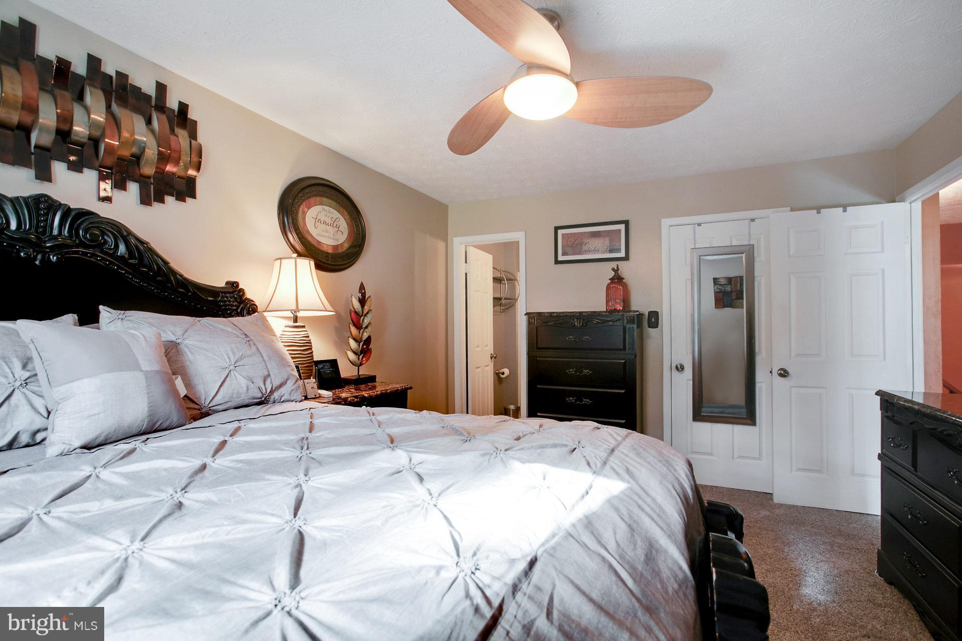 HILLCREST TOWNE - Residential