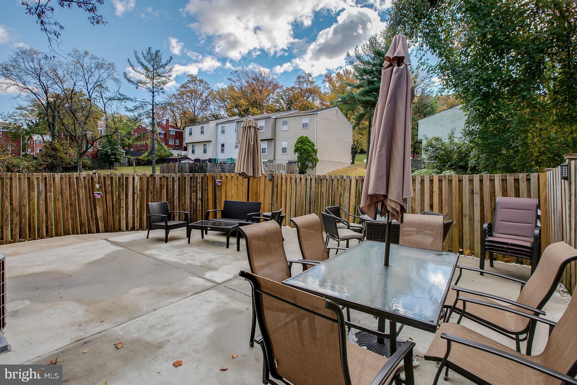 HILLCREST TOWNE - Residential