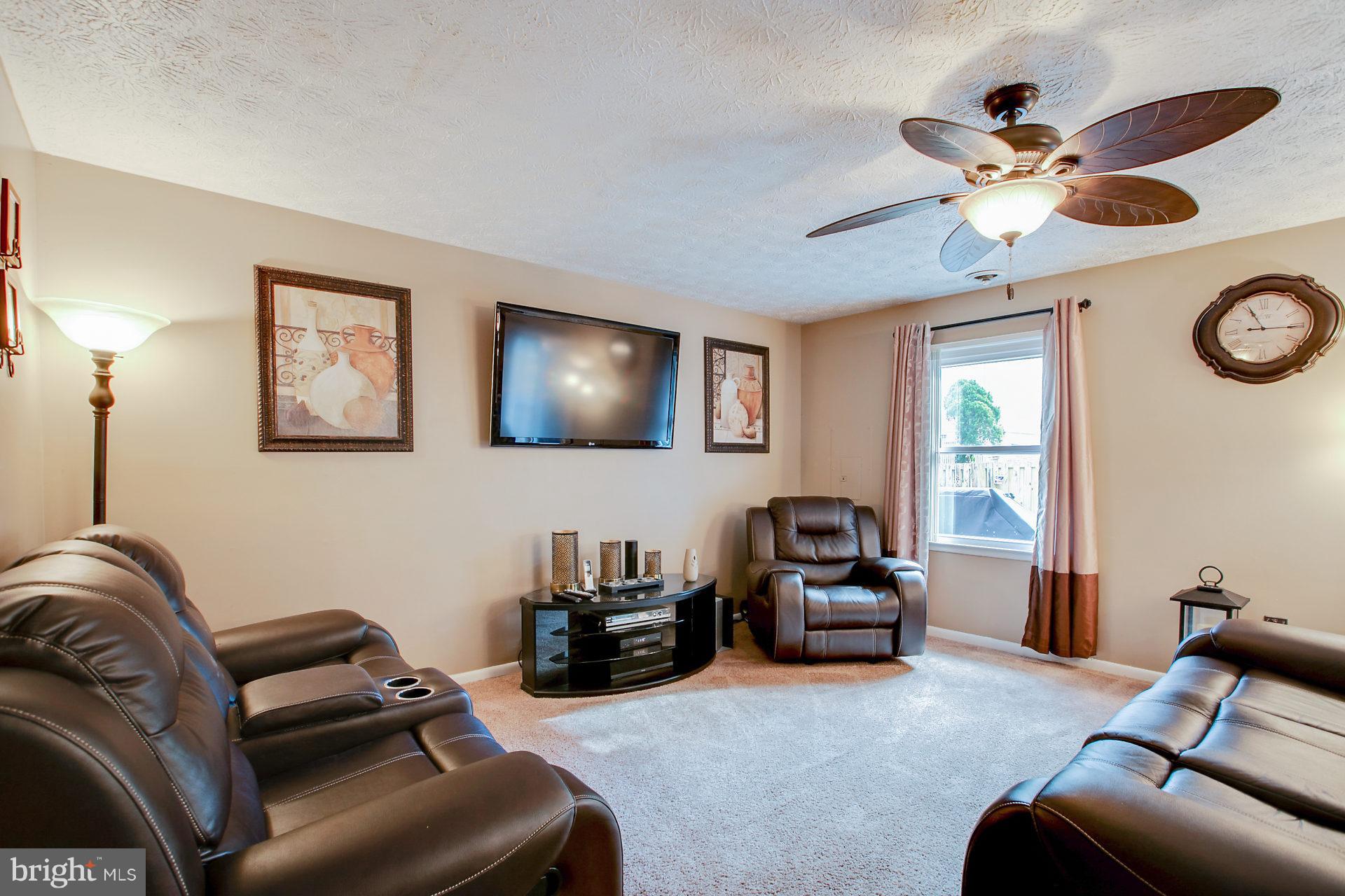 HILLCREST TOWNE - Residential