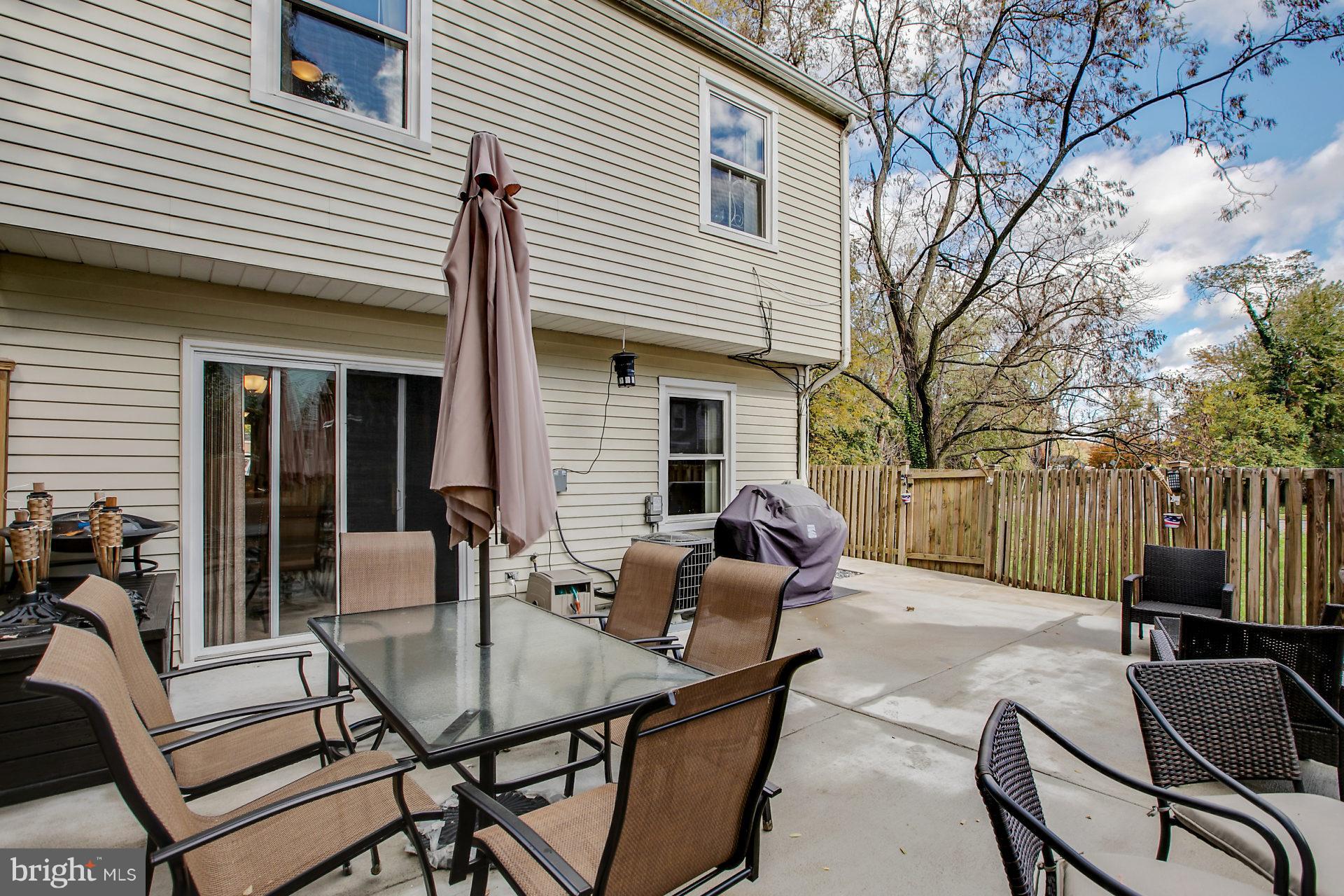 HILLCREST TOWNE - Residential