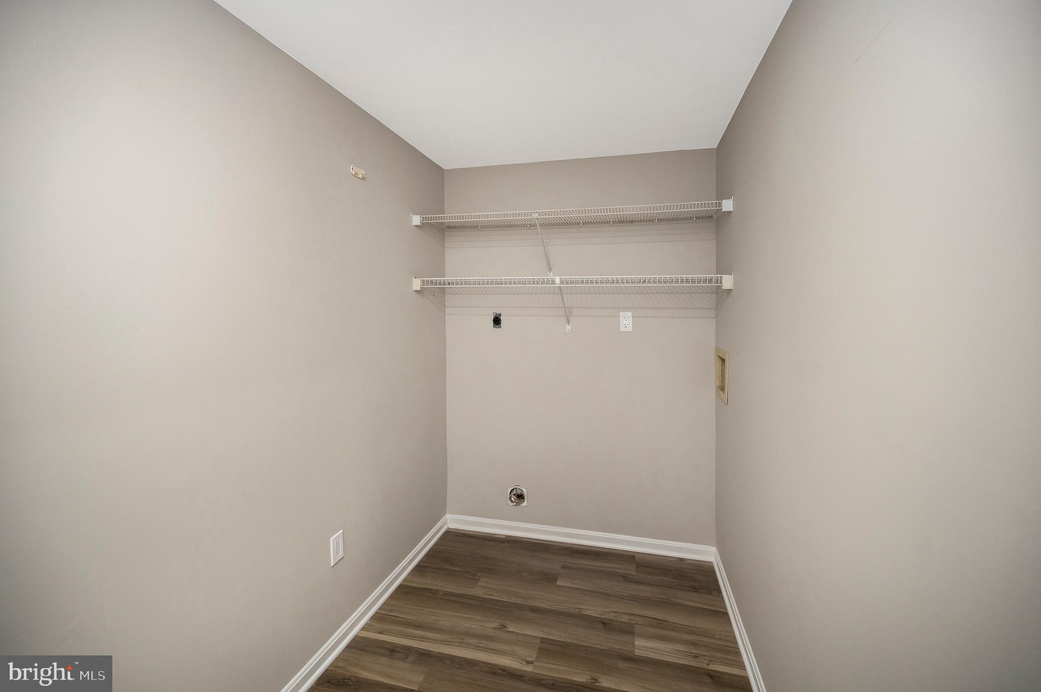 PEPPERMILL EST - Residential