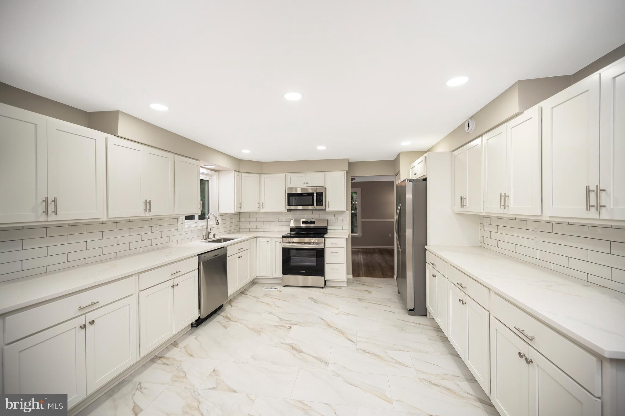 PEPPERMILL EST - Residential