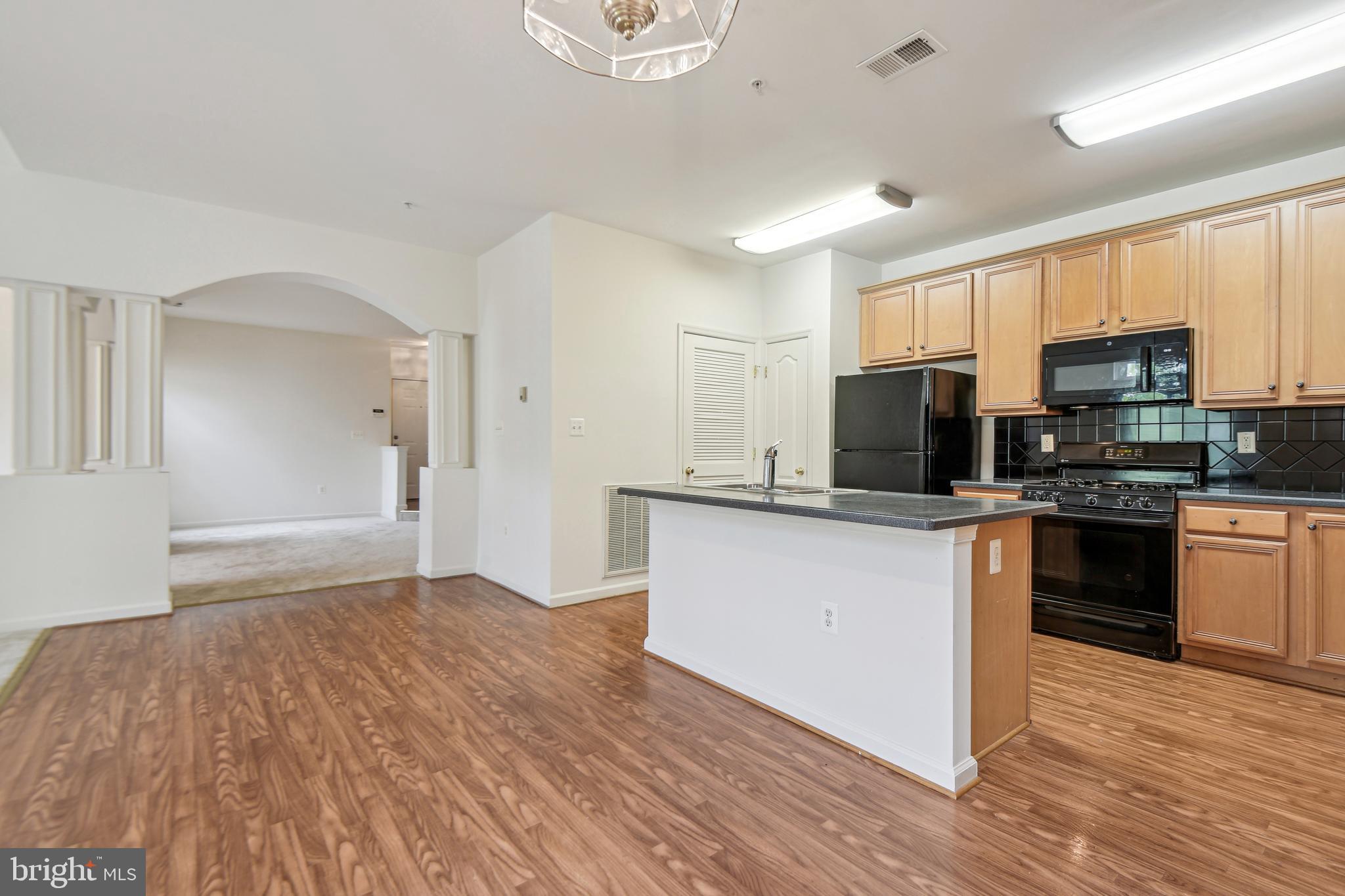 CONDOS AT CAMERON BLVD - Residential