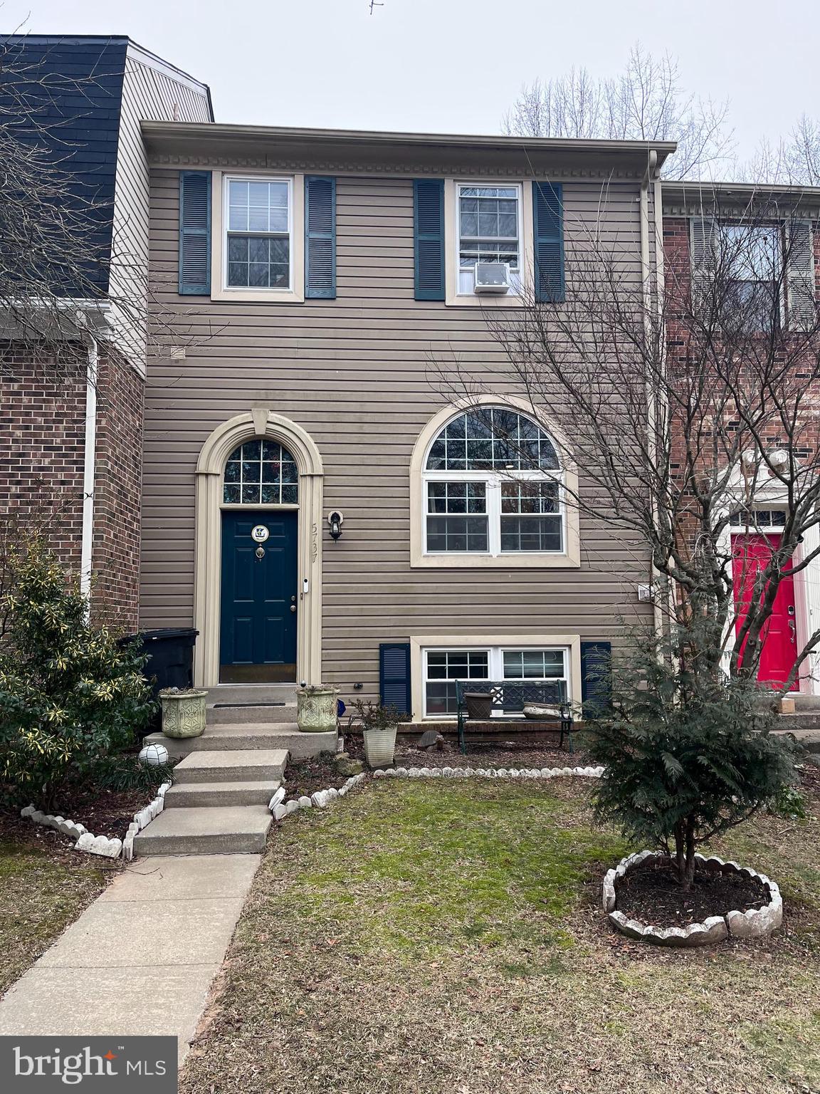 BURKE VILLAGE - Residential Lease