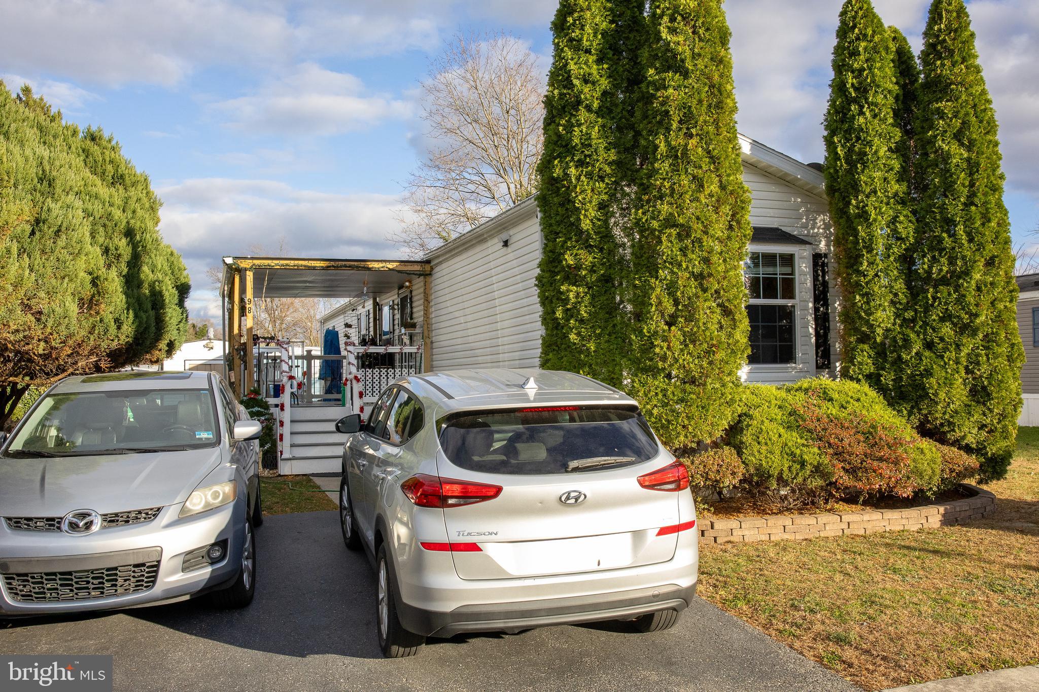 1976 N EAST AVENUE 98