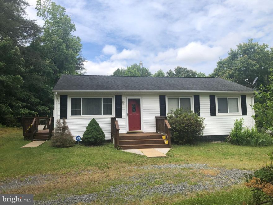 Welcome Home to this Lovely 3 bedroom 1 bath  single story home on 1/2 acre lot.  Move in Ready.  Surrounded by trees with nice private location.   Plenty of parking for you, family and friends with circular driveway.   Shed in back yard.  Enjoy all that Leonardtown has to offer.   Close to restaurants and shops,  The Square in Leonardtown for Dining, Happy Hour, Entertainment,   Port of Leonardtown Winery,   Minutes from Breton Bay Golf Club with Pool and Tennis.    Enjoy  everyday living inside and out.  Come by for a visit and see why you will be glad to call this house your home!  Estate Sale.   Sold As Is.   Seller makes no repairs. 3rd Party Approval needed from St Mary's County Orphan's Court.