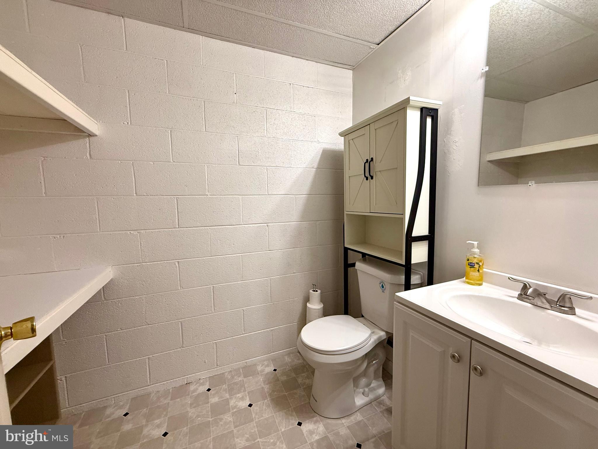 CRESTWOOD KNOLLS PH 3 - Residential