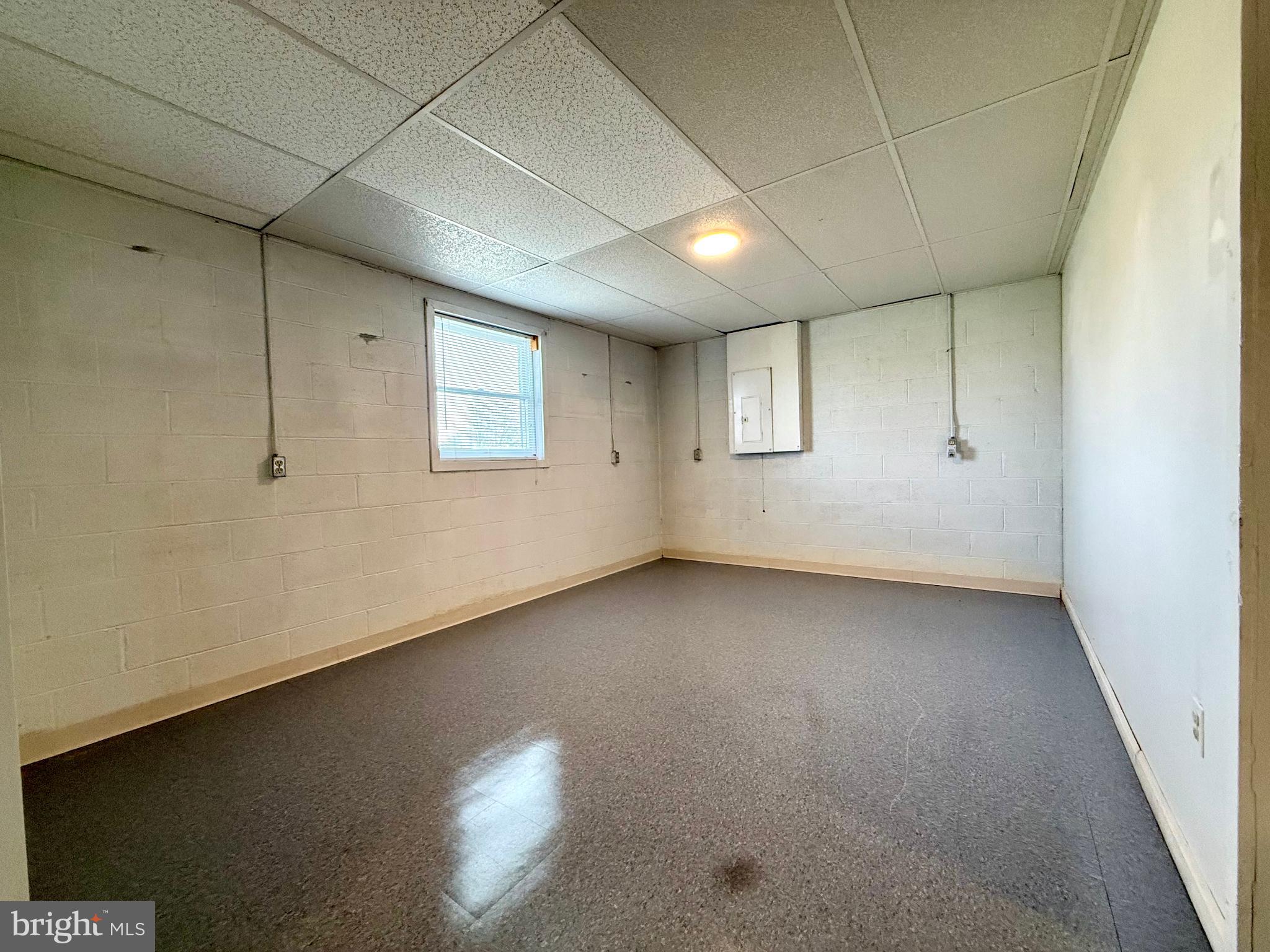 CRESTWOOD KNOLLS PH 3 - Residential