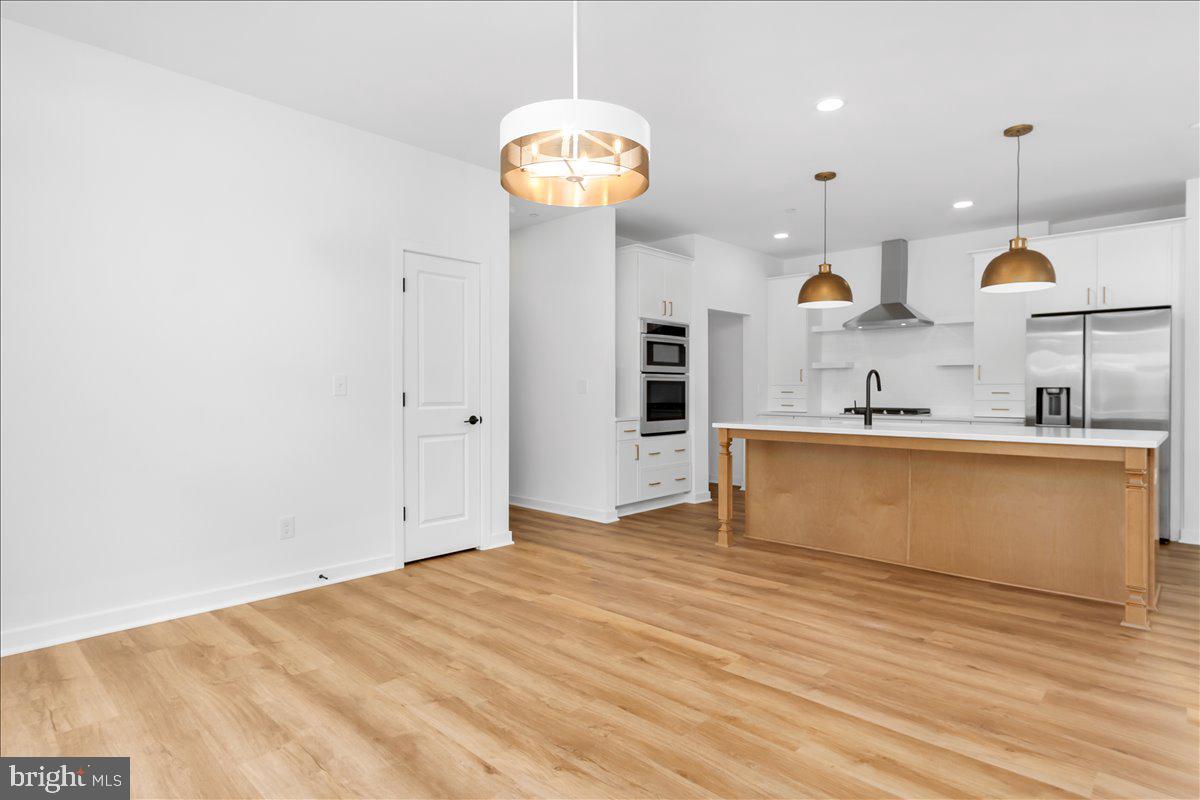 EASTON - Residential