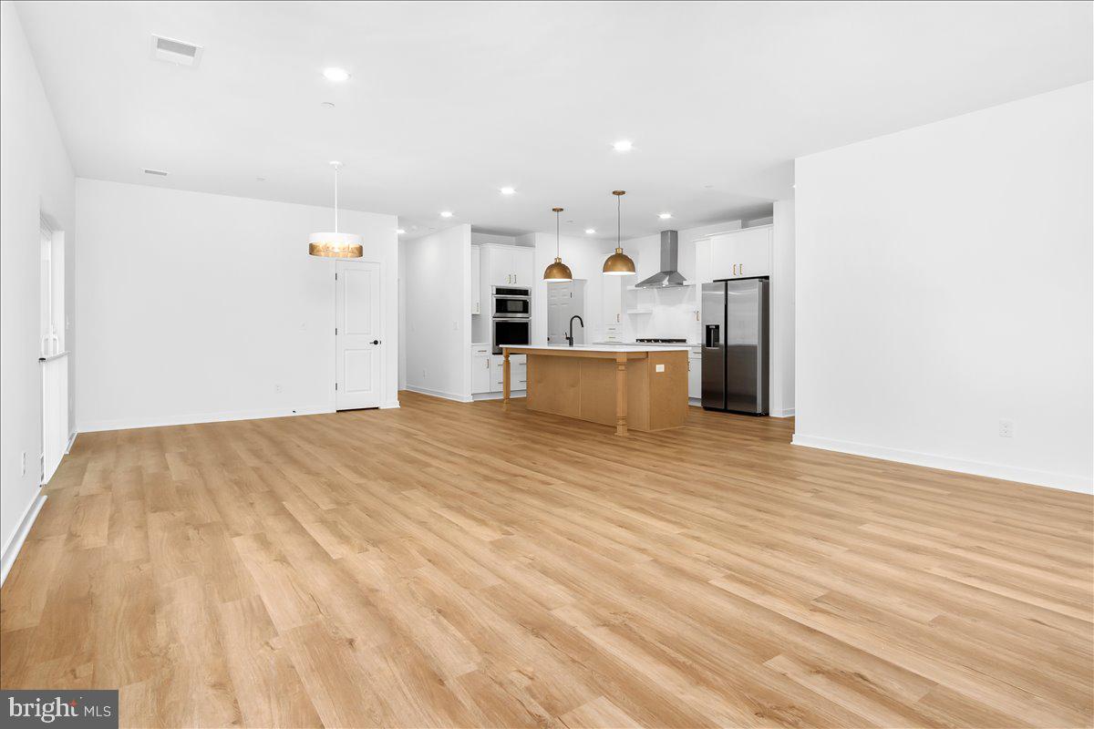 EASTON - Residential