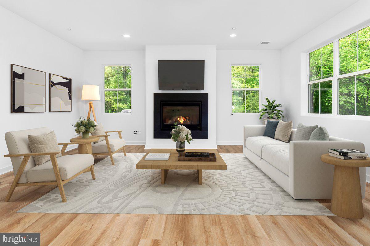 EASTON - Residential