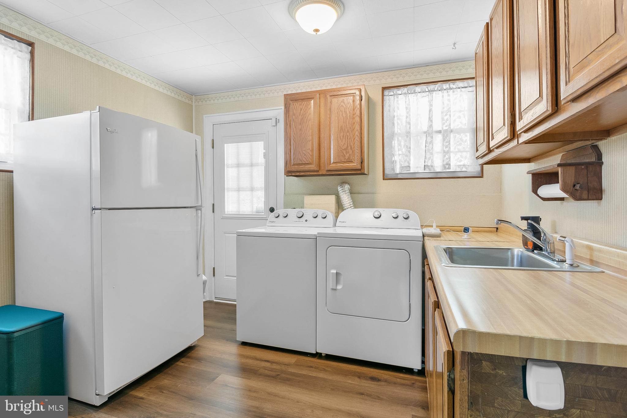 CLINTON ACRES - Residential