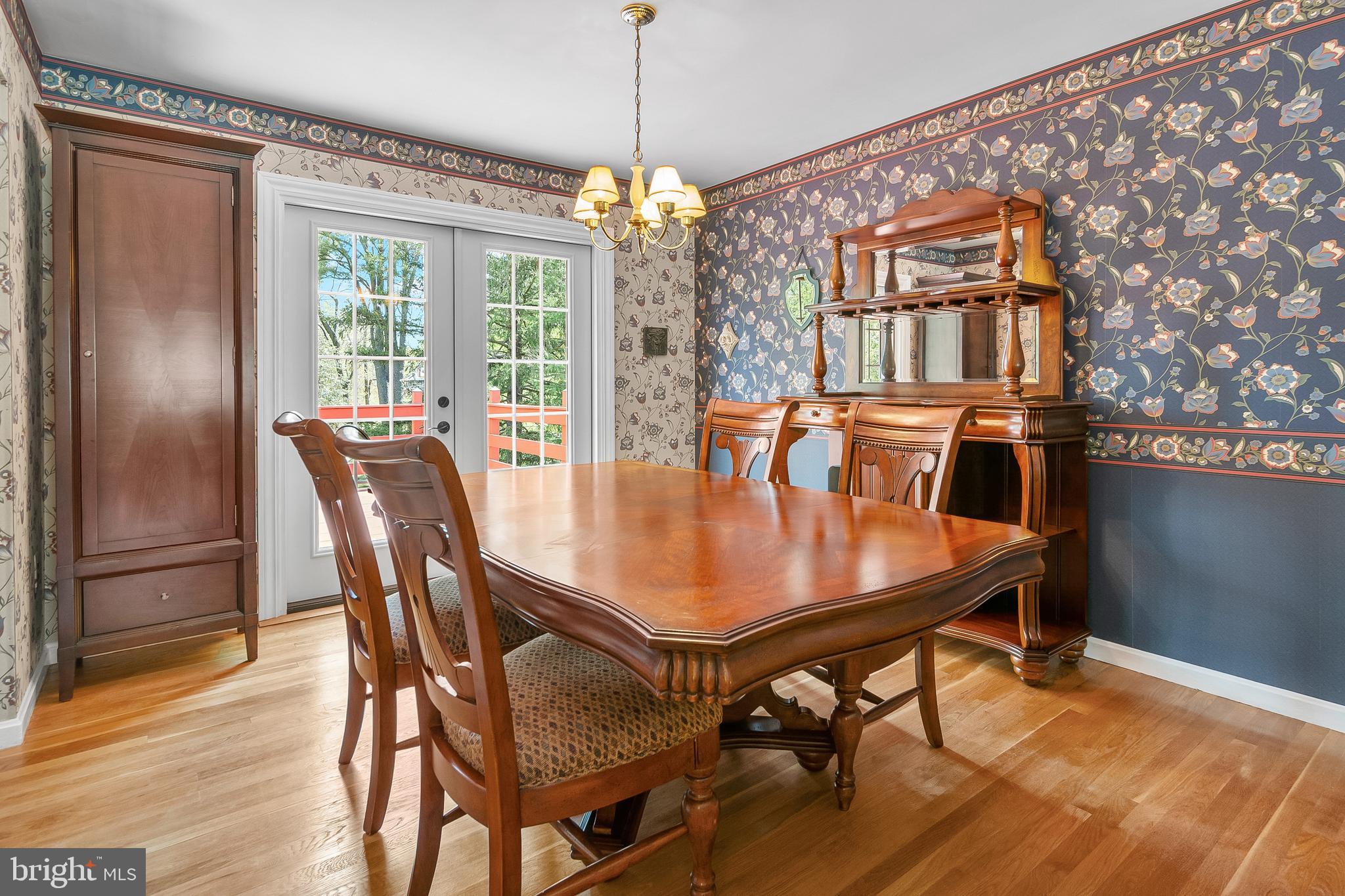 CLINTON ACRES - Residential