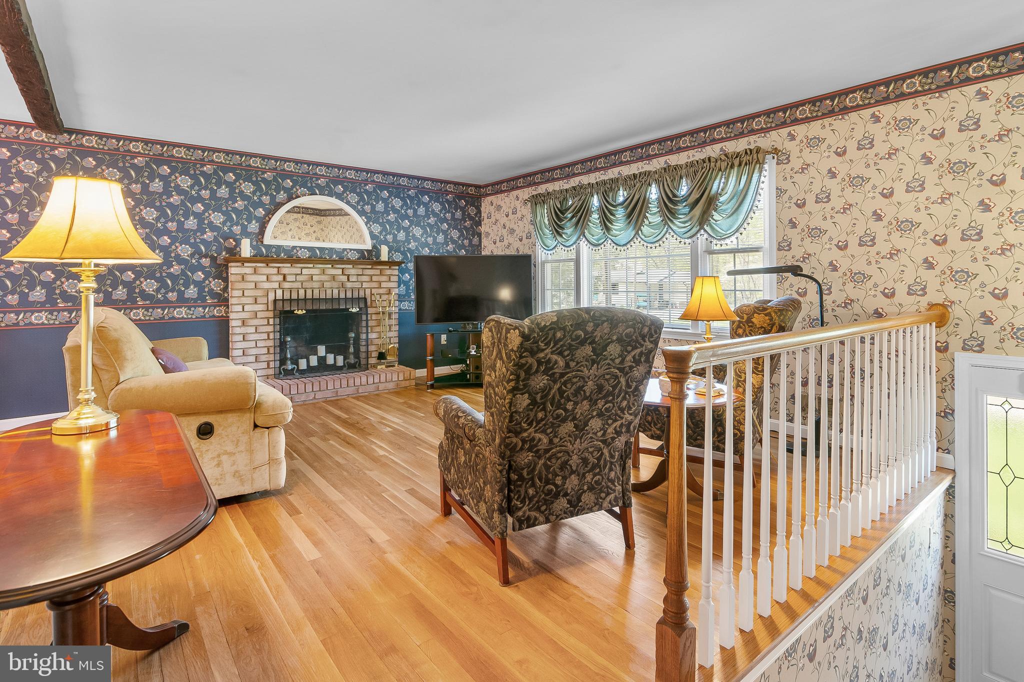 CLINTON ACRES - Residential