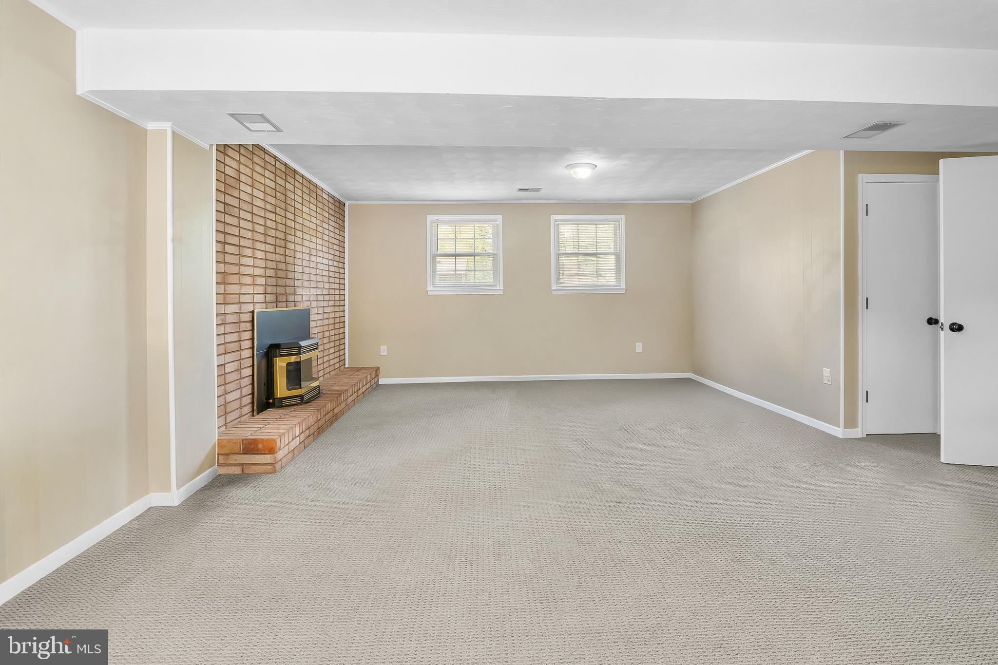 CLINTON ACRES - Residential