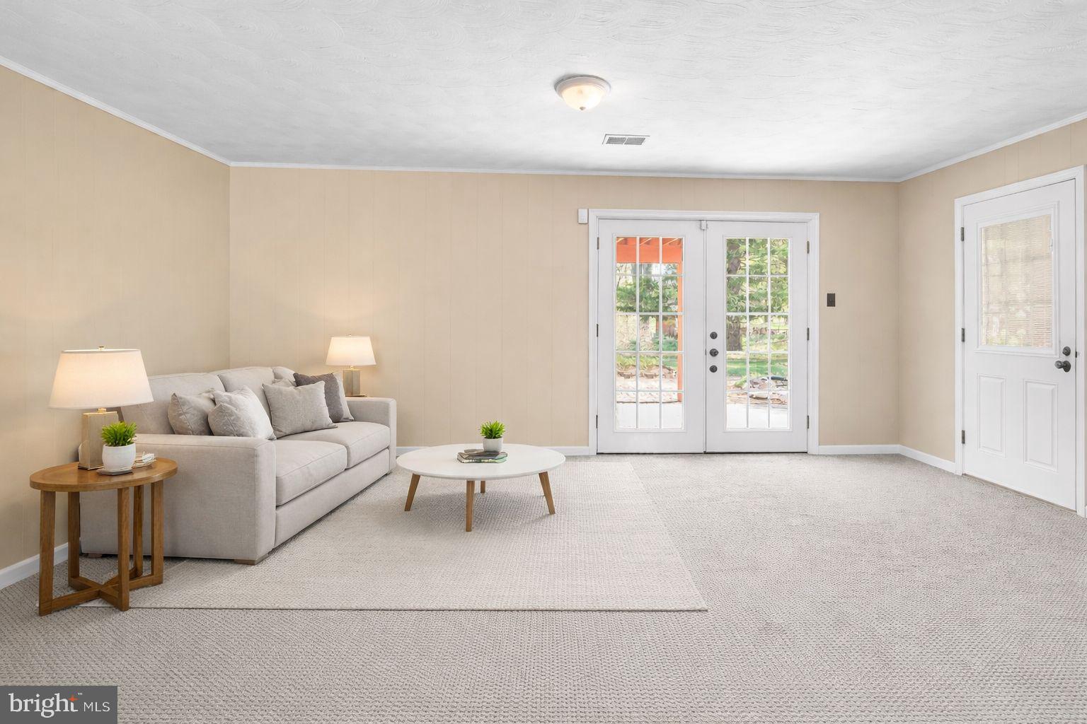 CLINTON ACRES - Residential