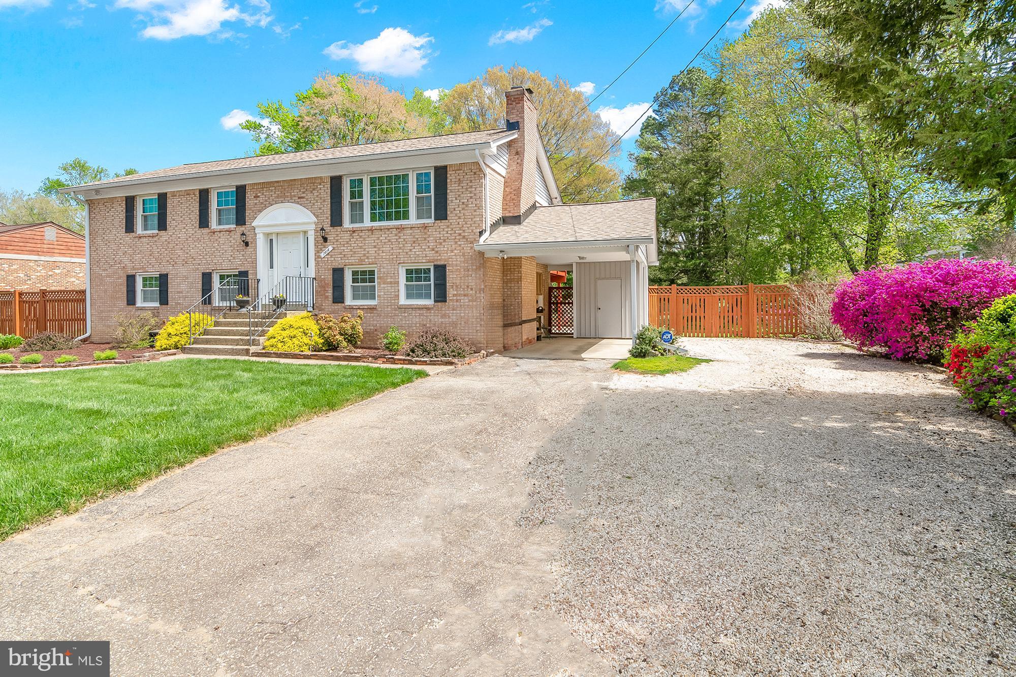 CLINTON ACRES - Residential