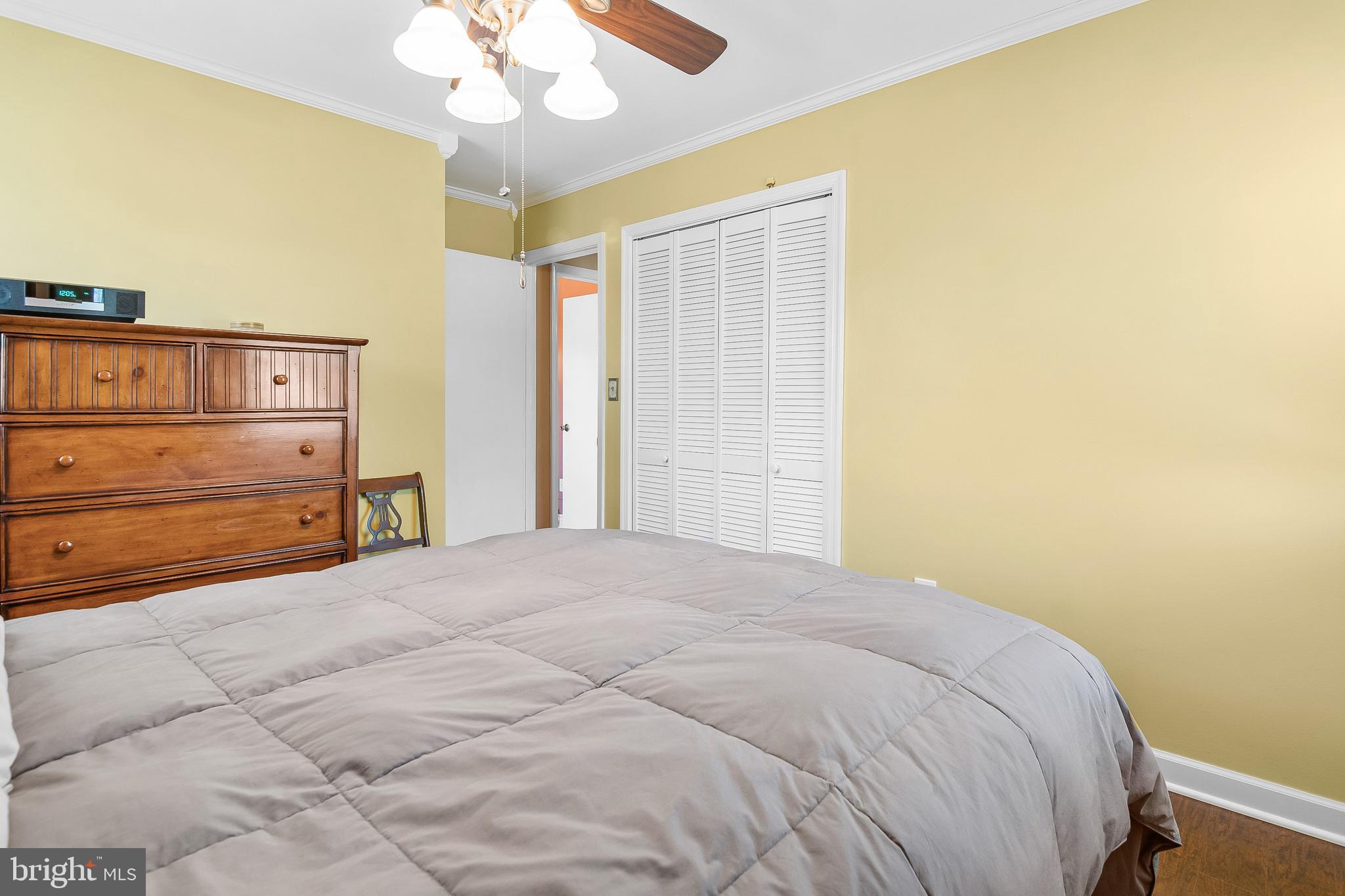 CLINTON ACRES - Residential