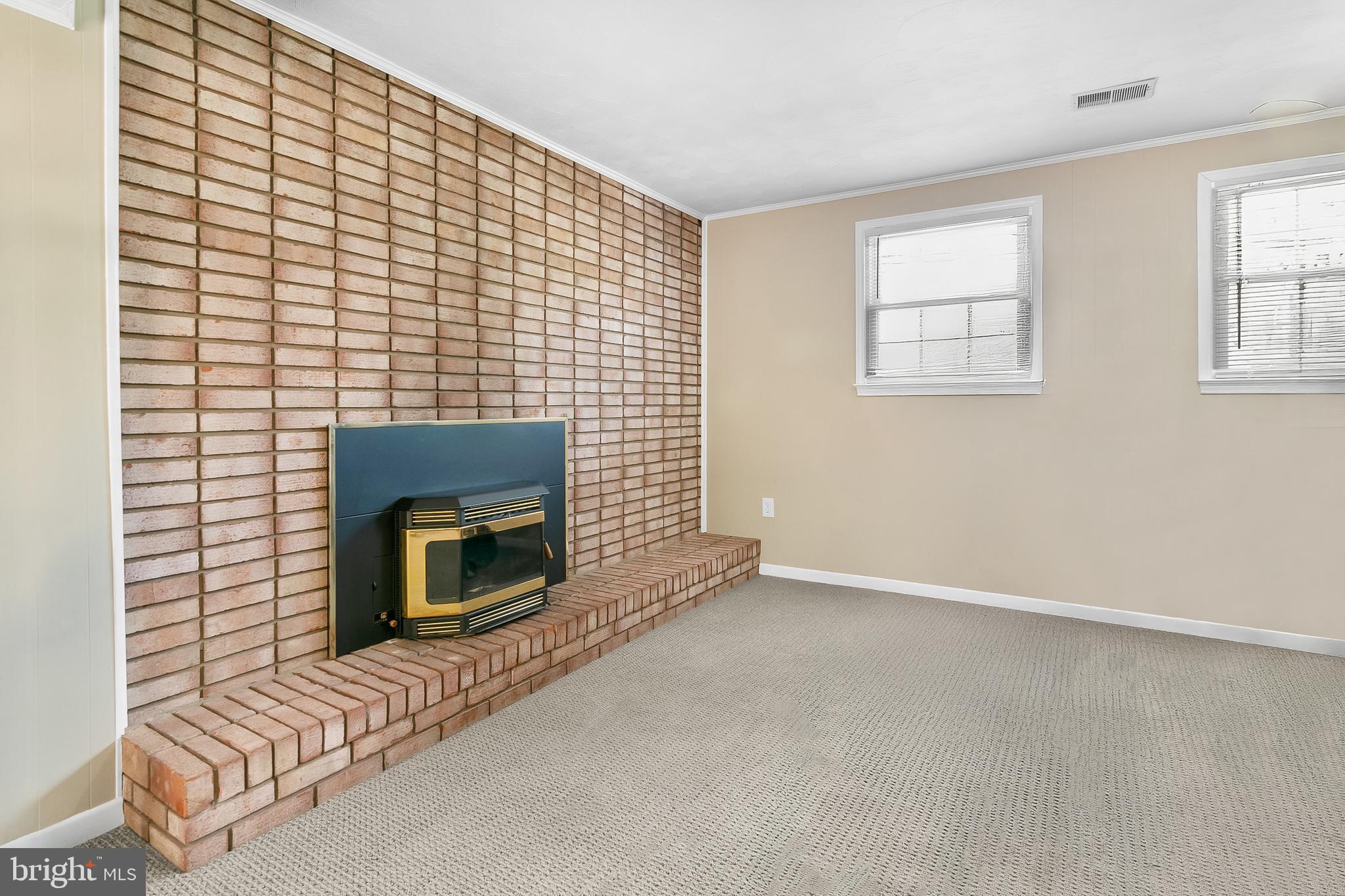 CLINTON ACRES - Residential