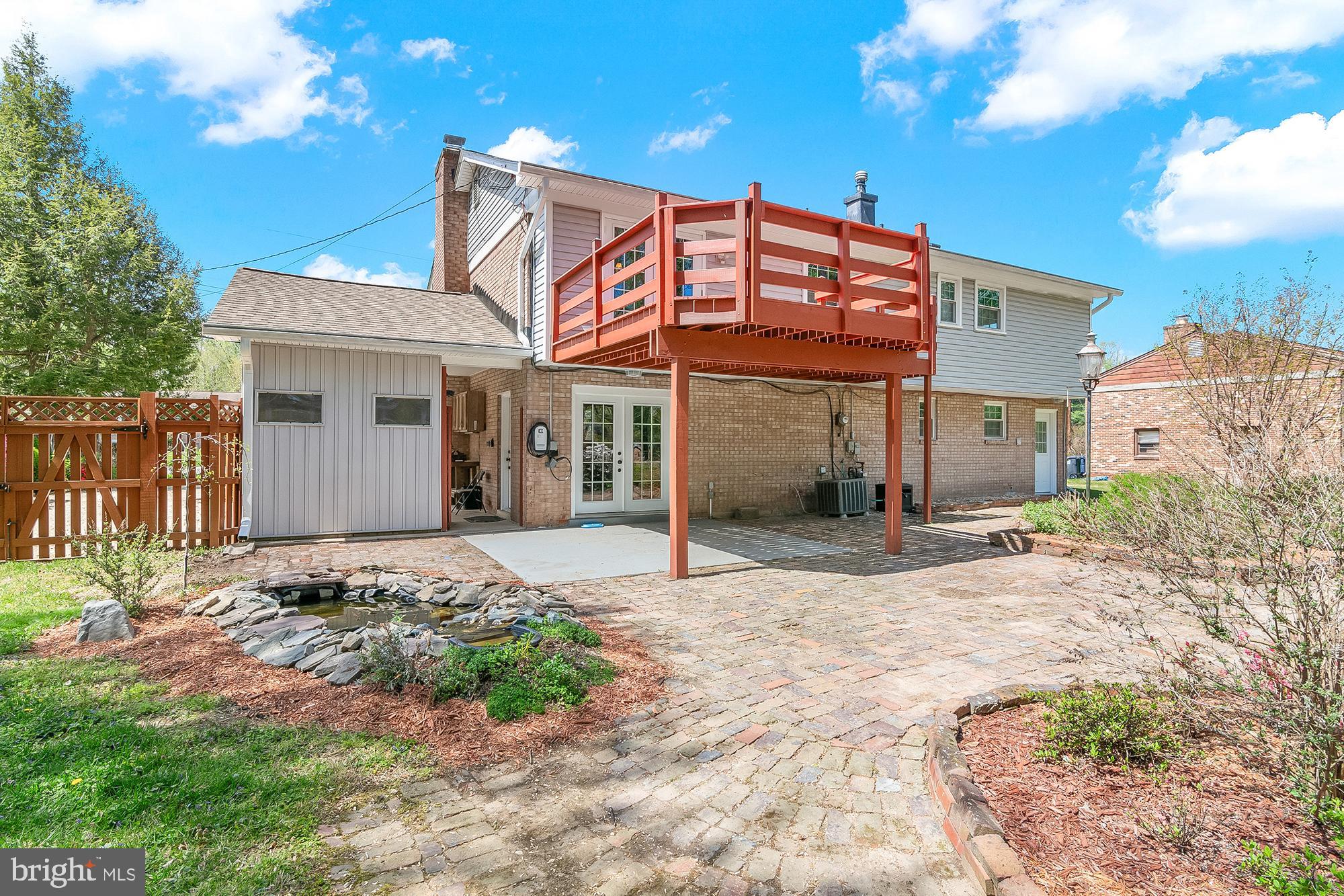 CLINTON ACRES - Residential