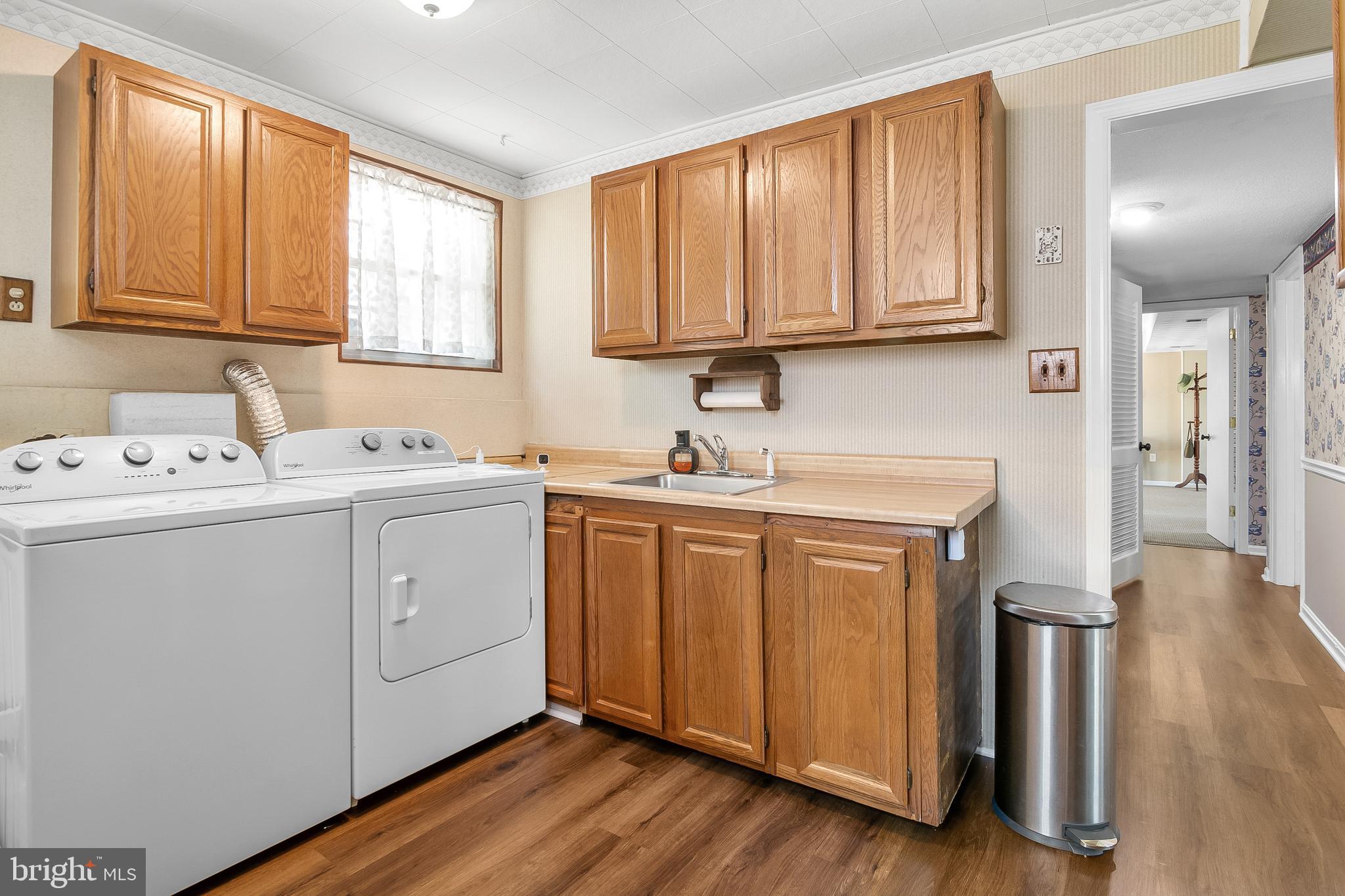 CLINTON ACRES - Residential