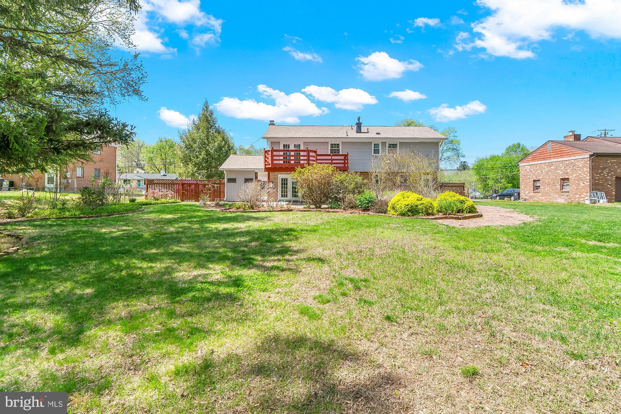 CLINTON ACRES - Residential