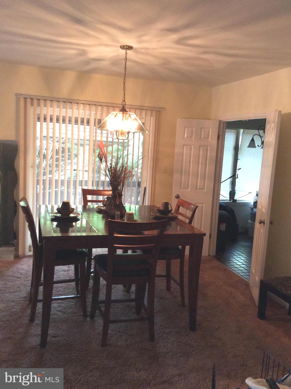 LAKESIDE VILLAS - Residential