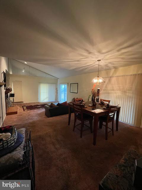 LAKESIDE VILLAS - Residential