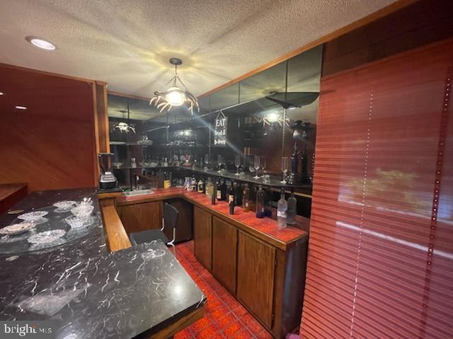 LAKESIDE VILLAS - Residential