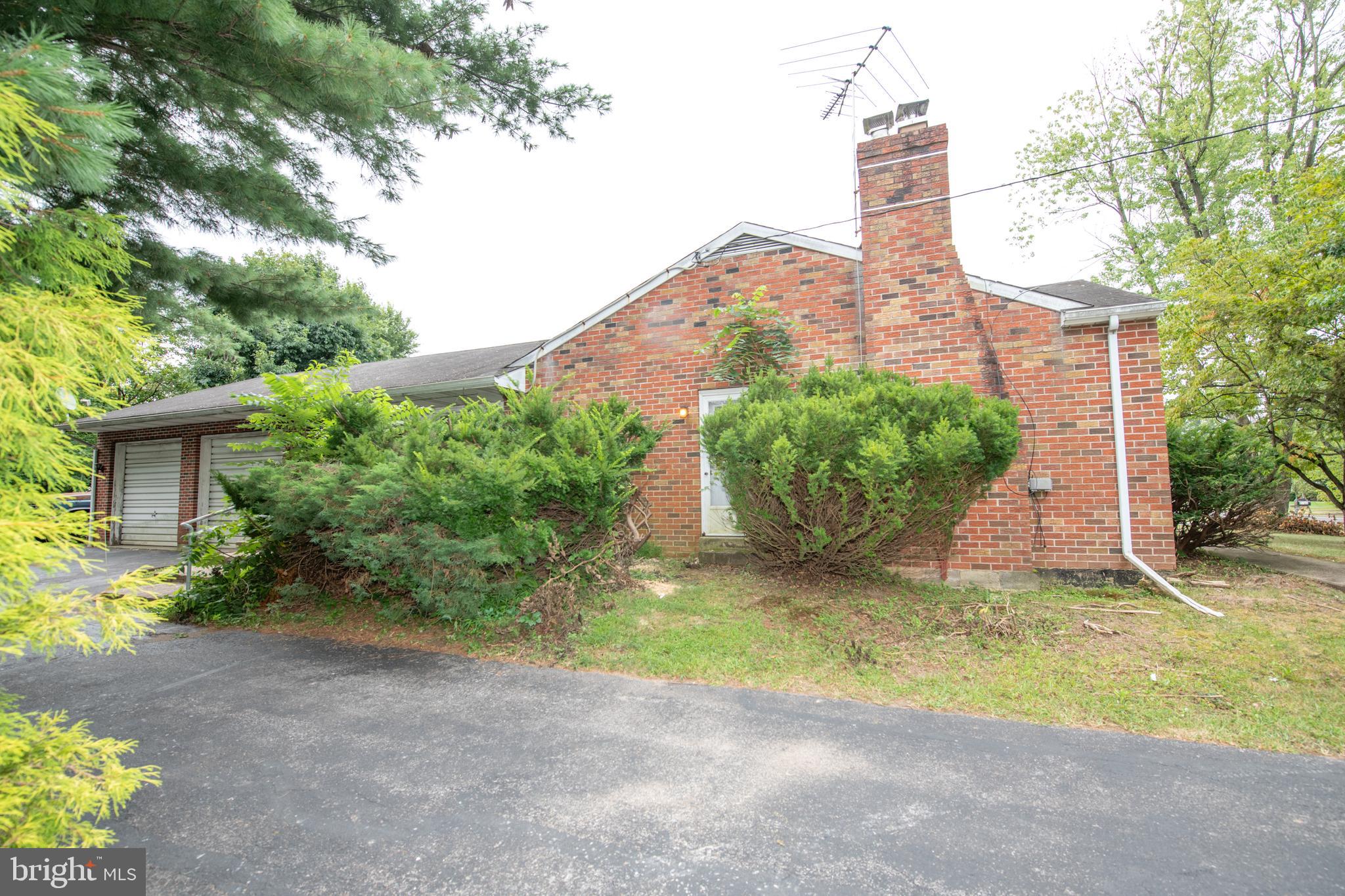 2711 LINE LEXINGTON ROAD
